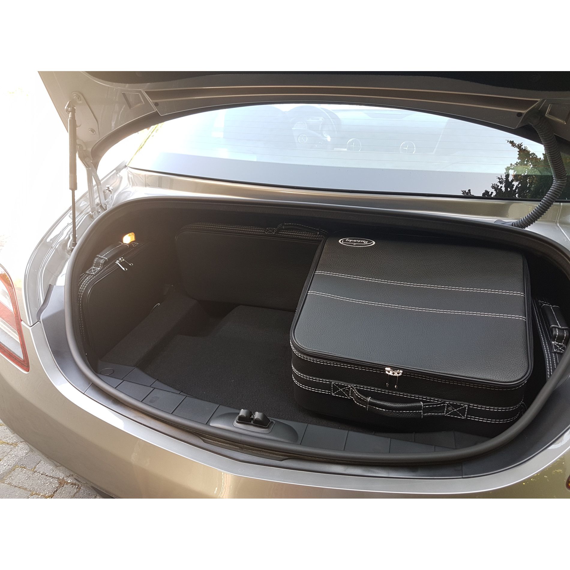 AMG SLS Coupé/Flügeltürer (EU) Kofferset Kofferraum 5-tlg.