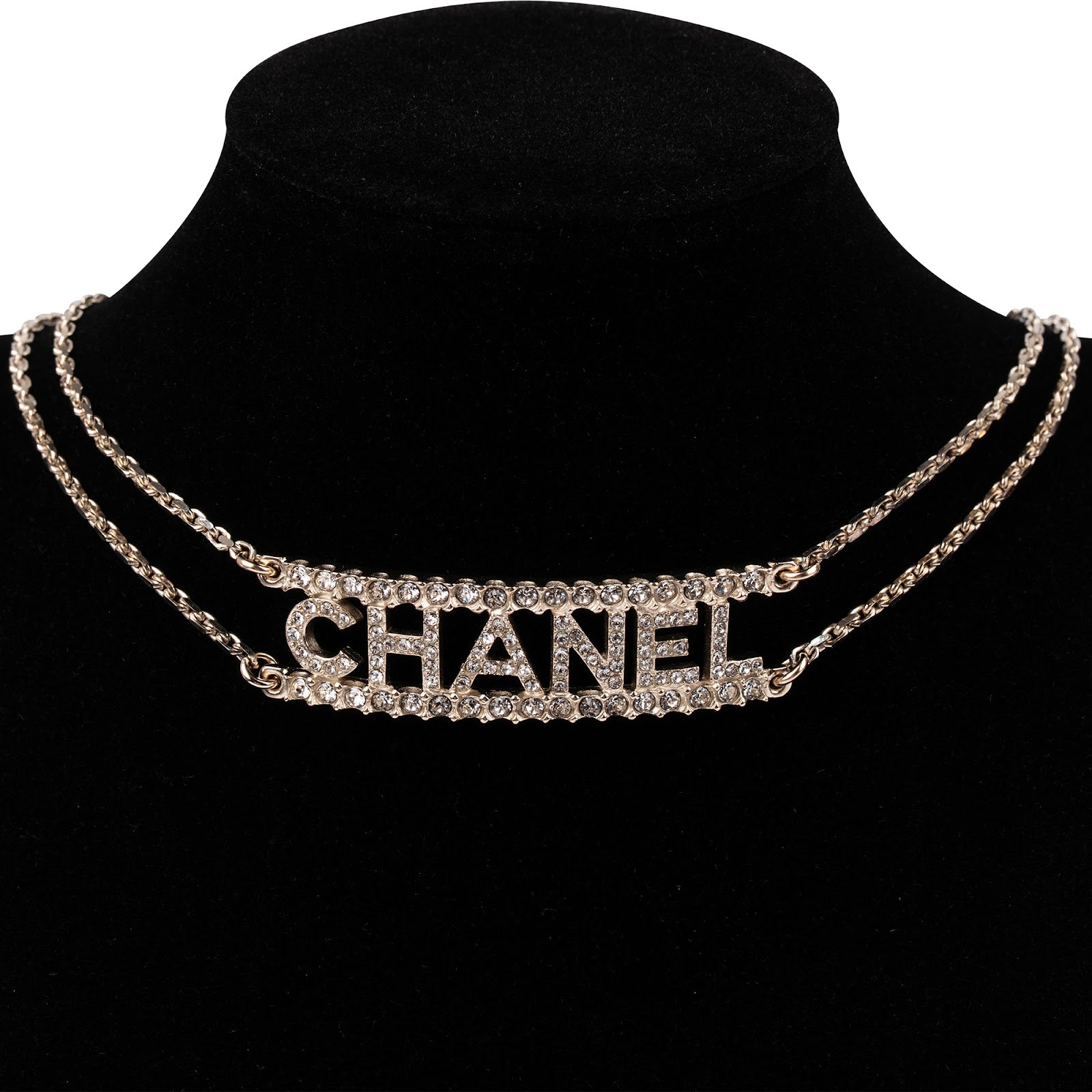 Chanel – Crystal Emblem Choker Necklace AB8049