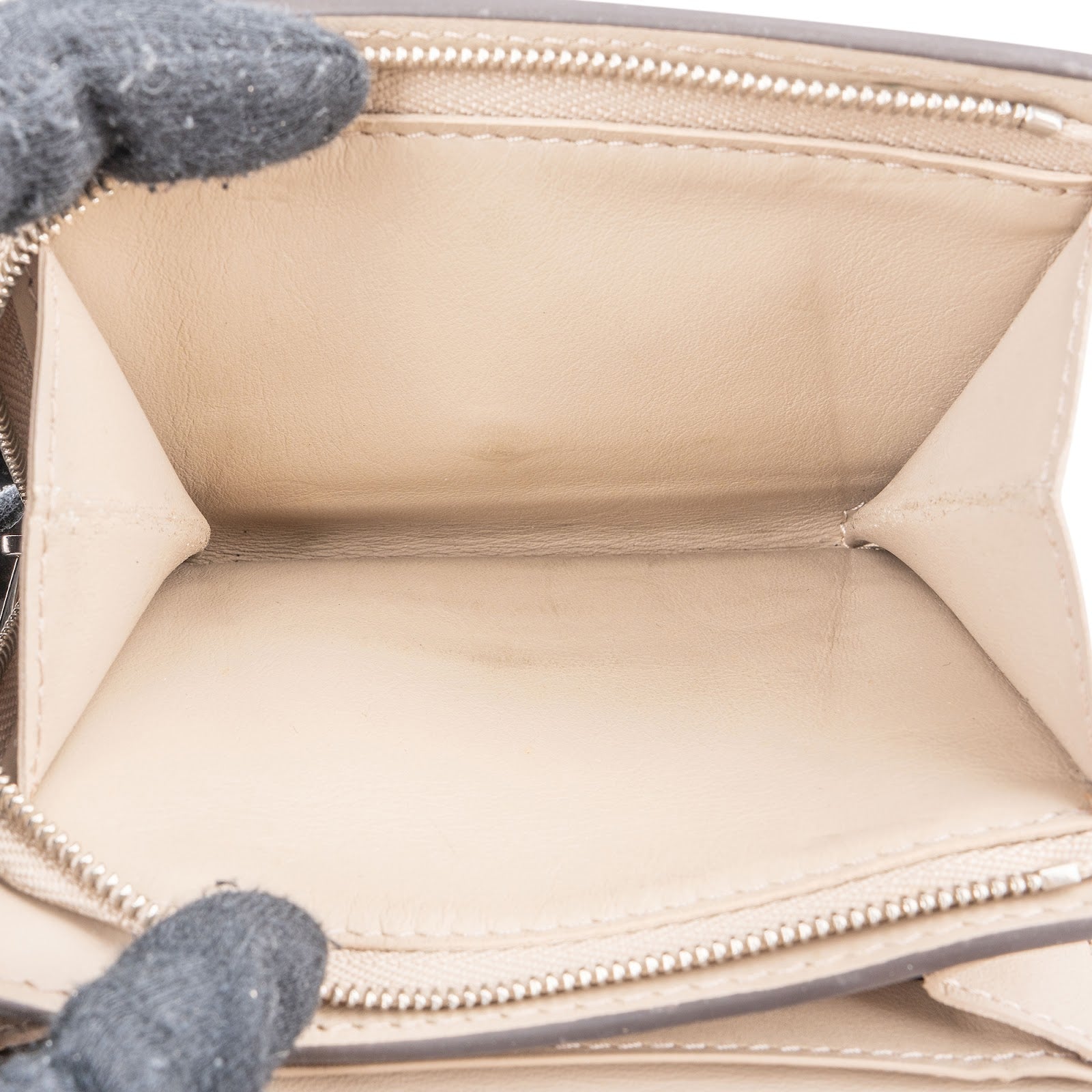 Louis Vuitton - Mahina Leather Iris Compact Geldbörse