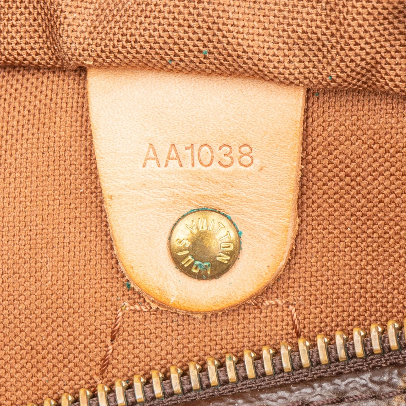 Louis Vuitton Monogram Canvas Speedy 25Boston Bag