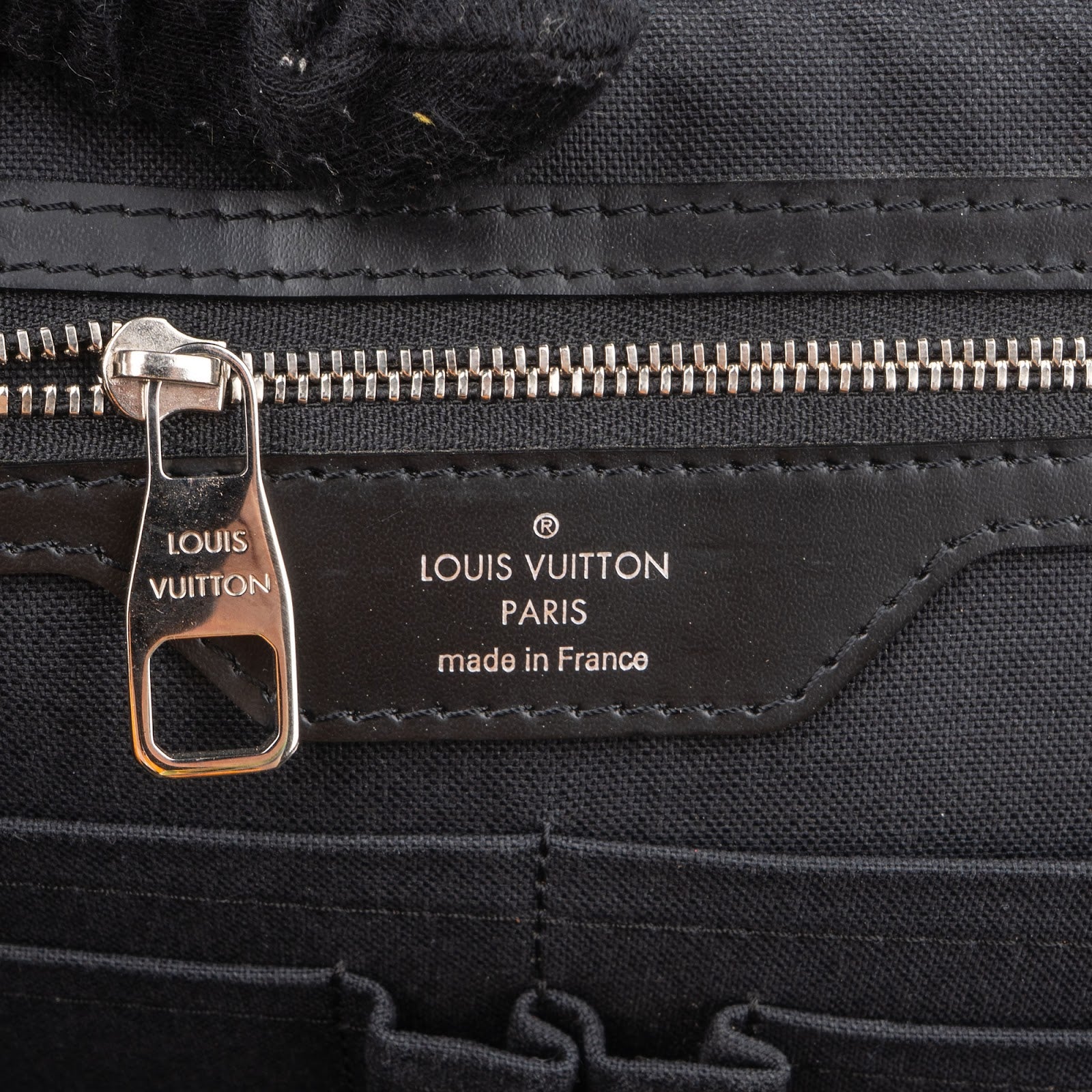Louis Vuitton – Pochette Documents GM-clutch