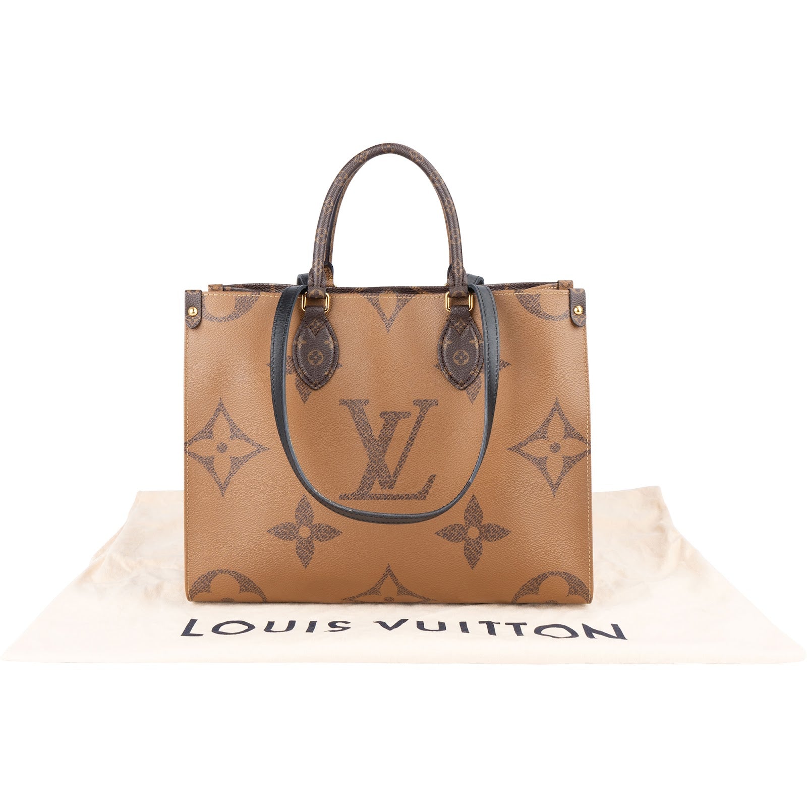 Louis Vuitton - Giant On The Go MM Shoulder Bag