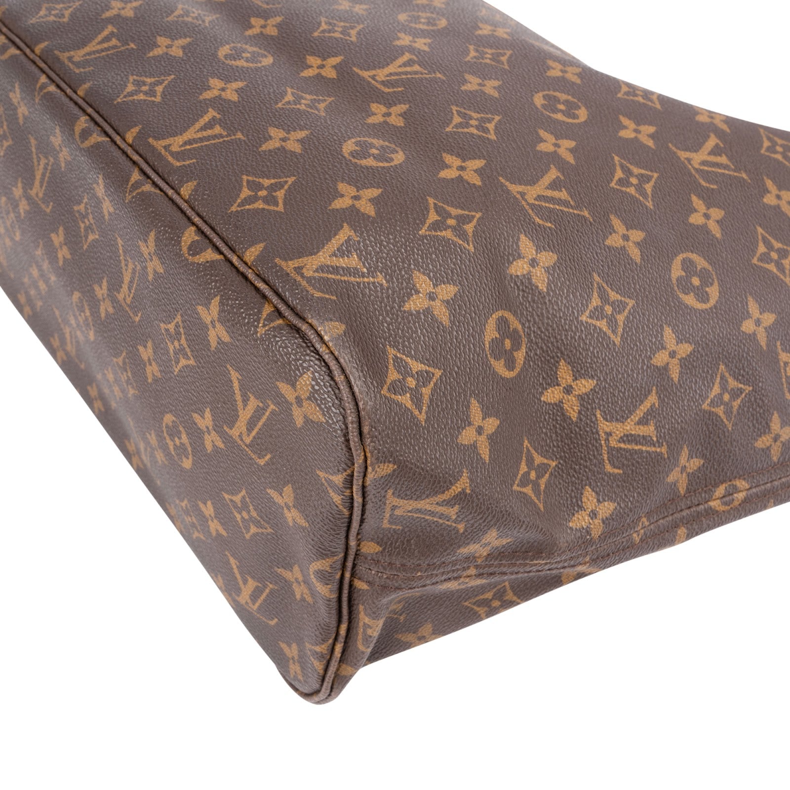 Louis Vuitton – Neverfull MM shoulder bag