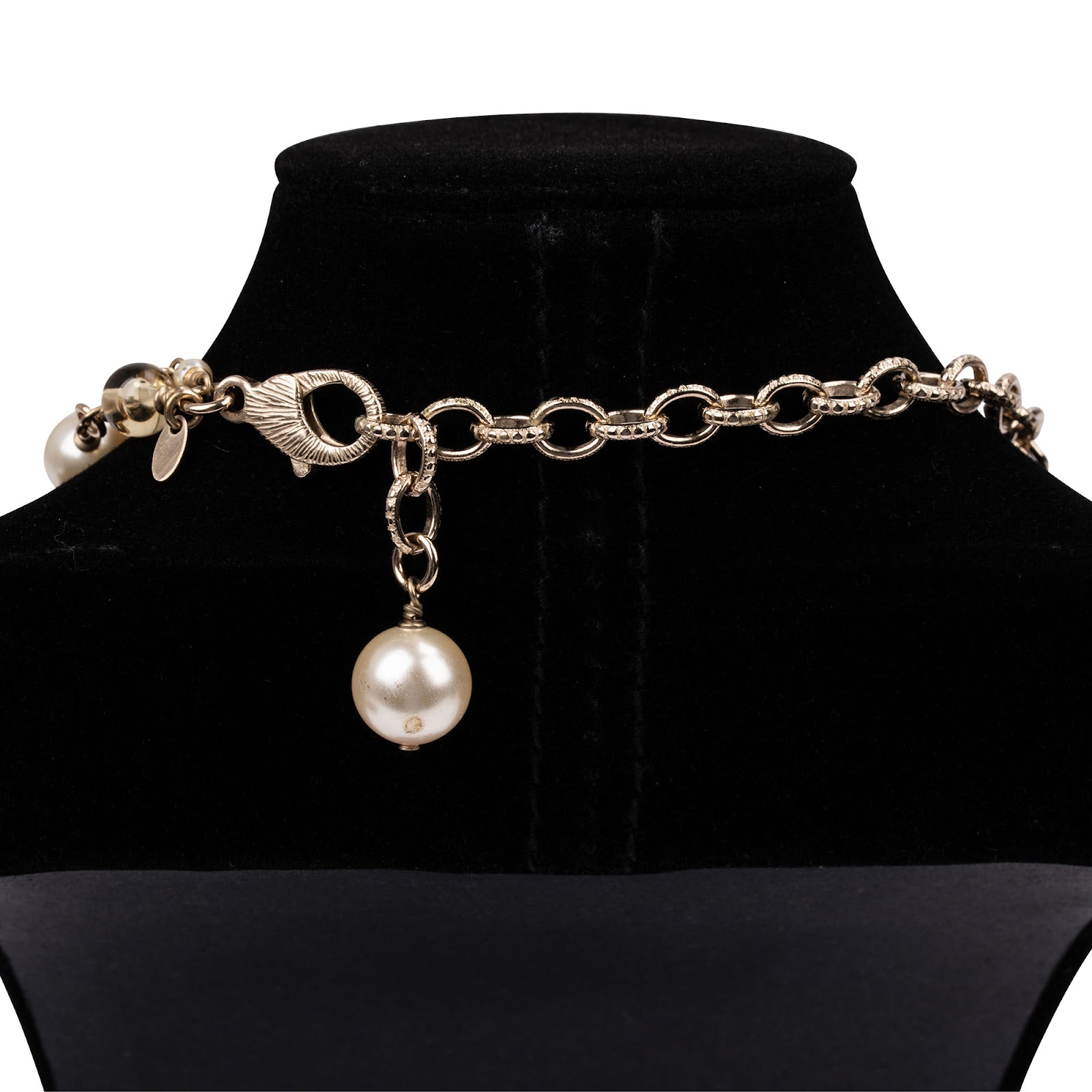 Chanel – Ketting met dubbele ketting en kruisvormige bloem