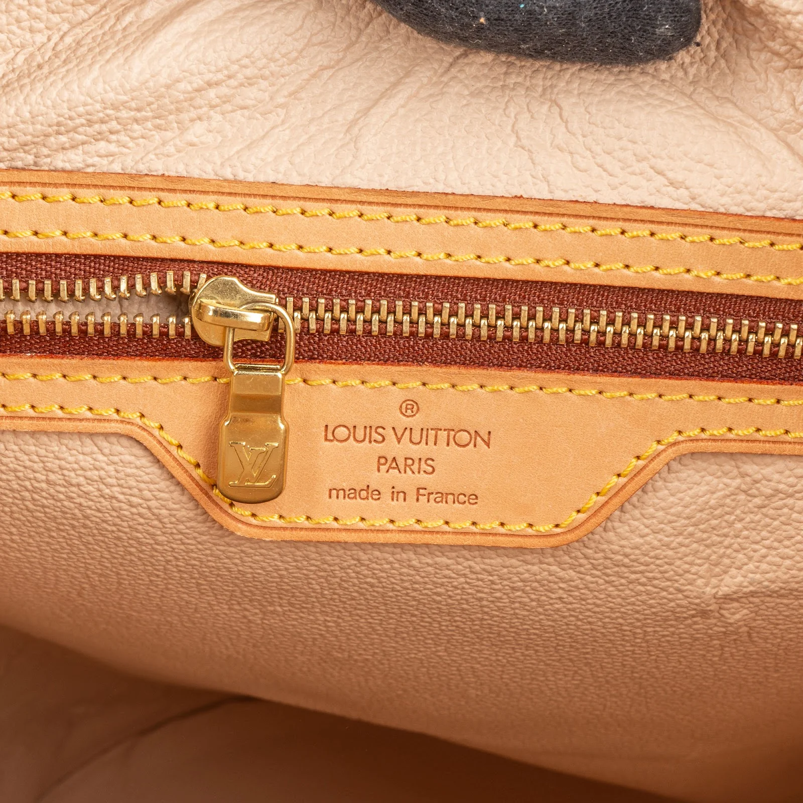 Louis Vuitton Monogram Canvas Bucket GM Shoulder Bag