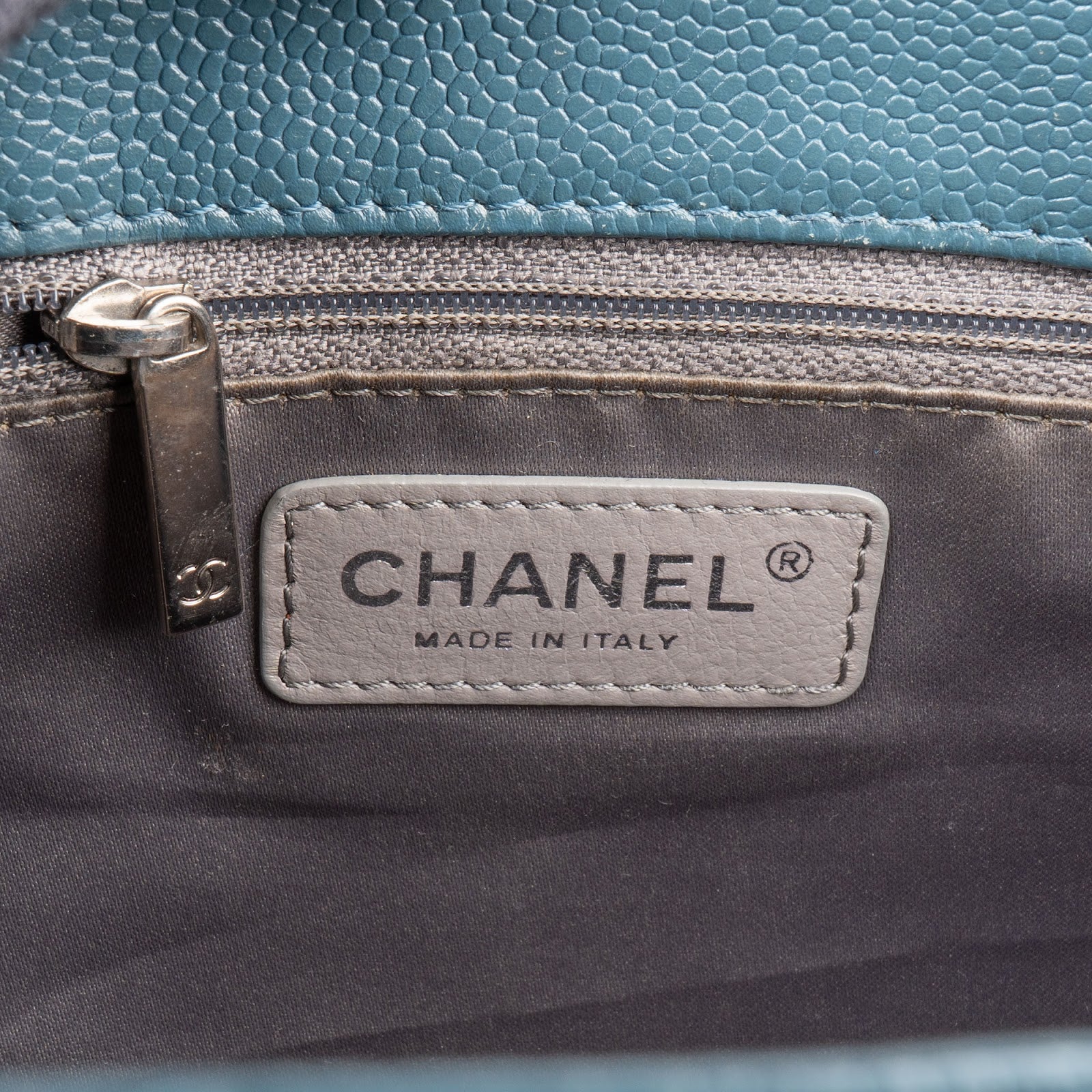 Chanel - Grand Shopping Tote Jumbo Shoulder Bag