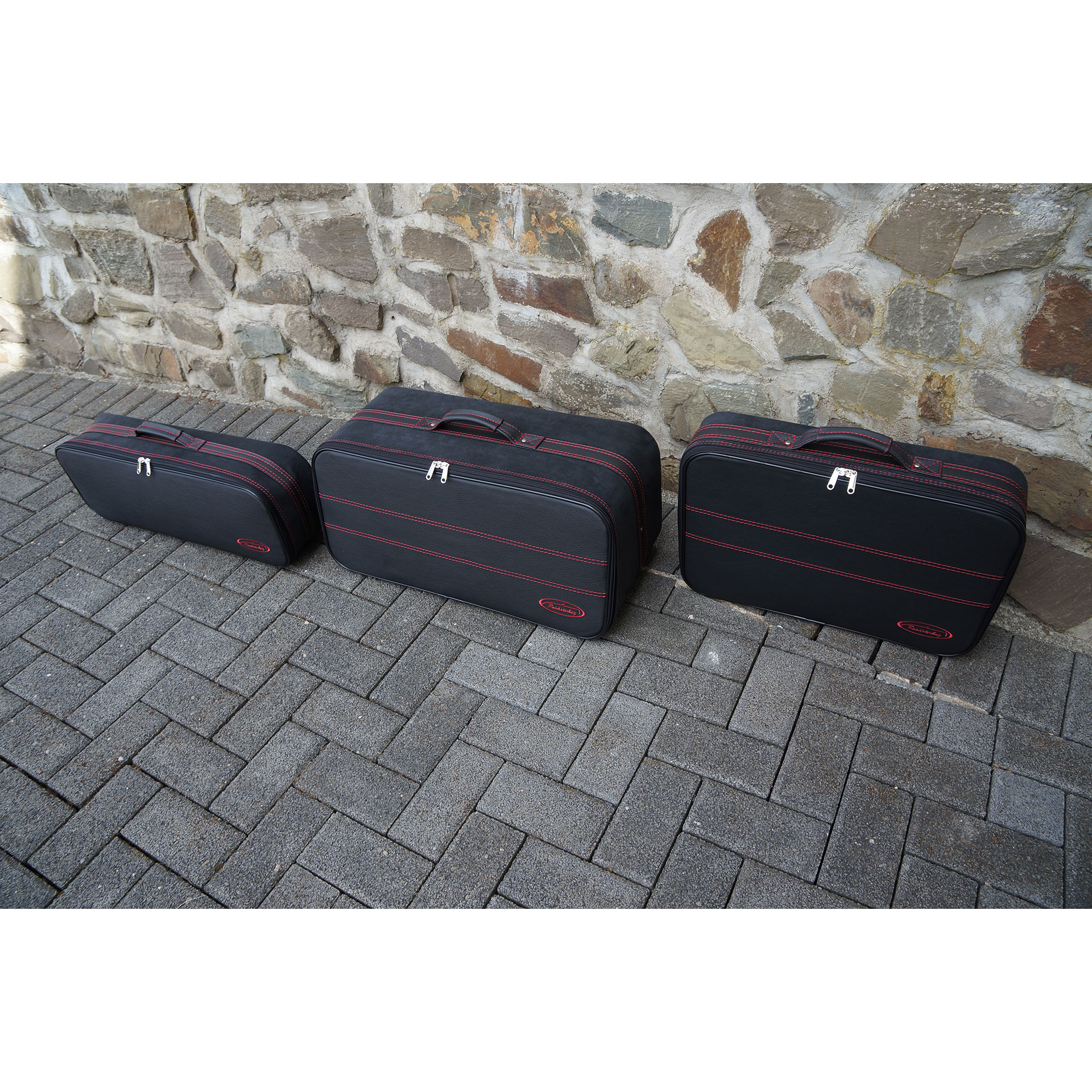 Mazda MX-5 ND + RF (EU) edycja specjalna - 3-częściowy zestaw bagażnika - czerwone szwy/czerwona pod