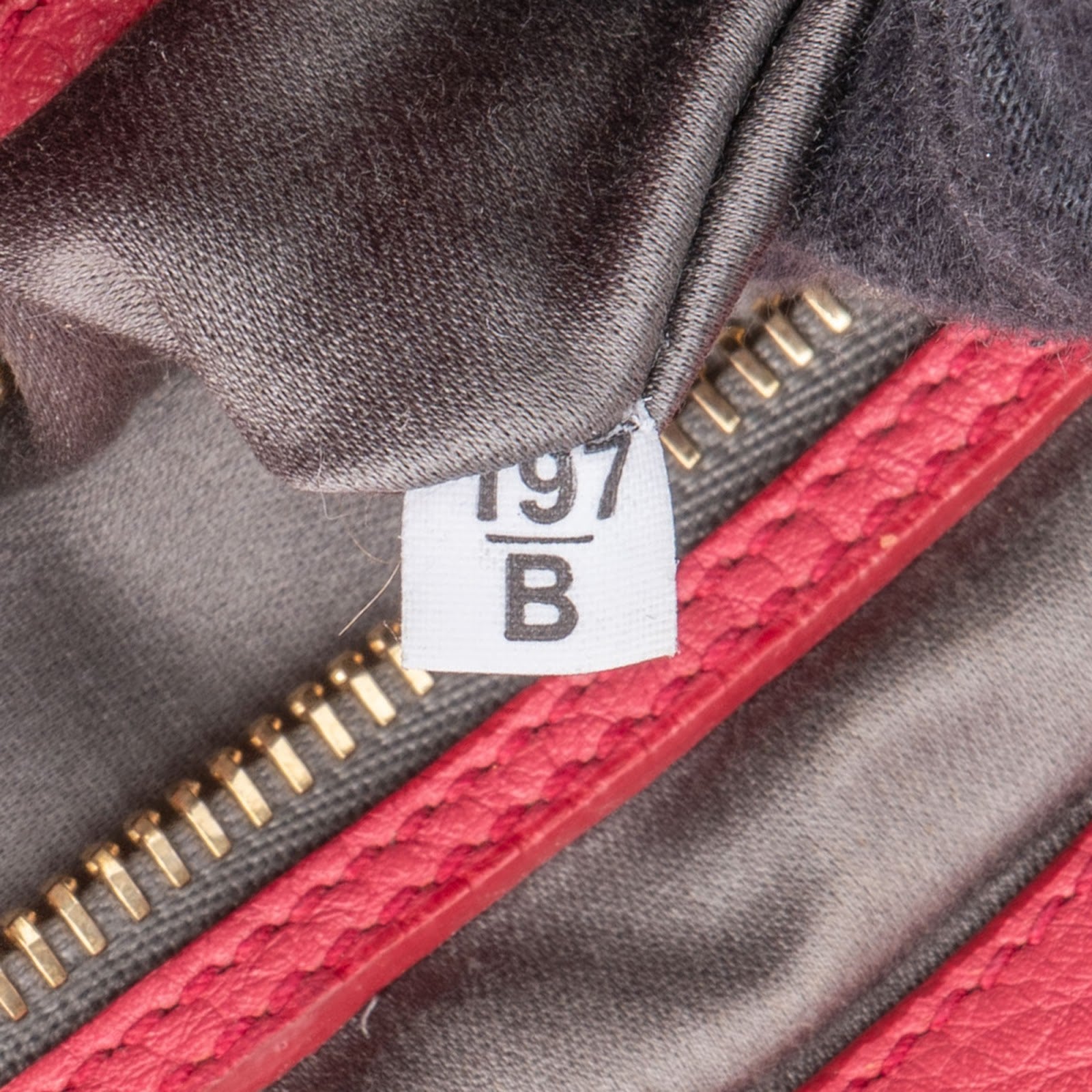 Miu Miu Vitello Pink Grained Leather Tote Handbag