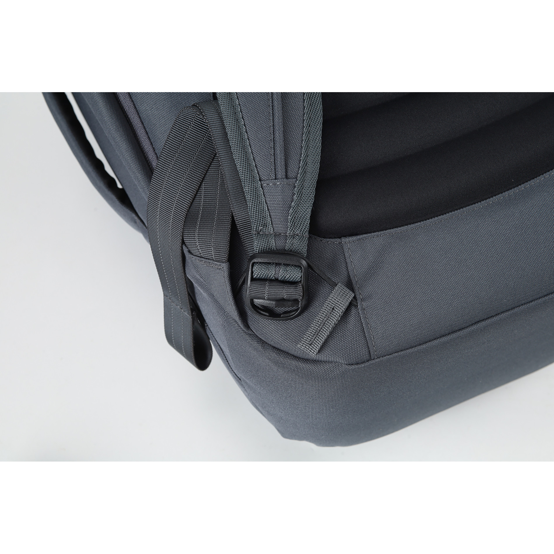 Rucksack NIKURO TRAVELER - Graphite