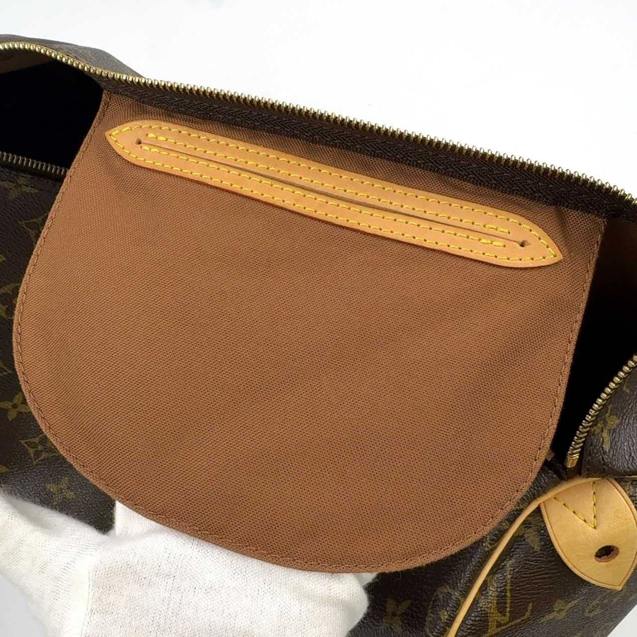 Louis Vuitton  Speedy 40  Monogram Boston Bag