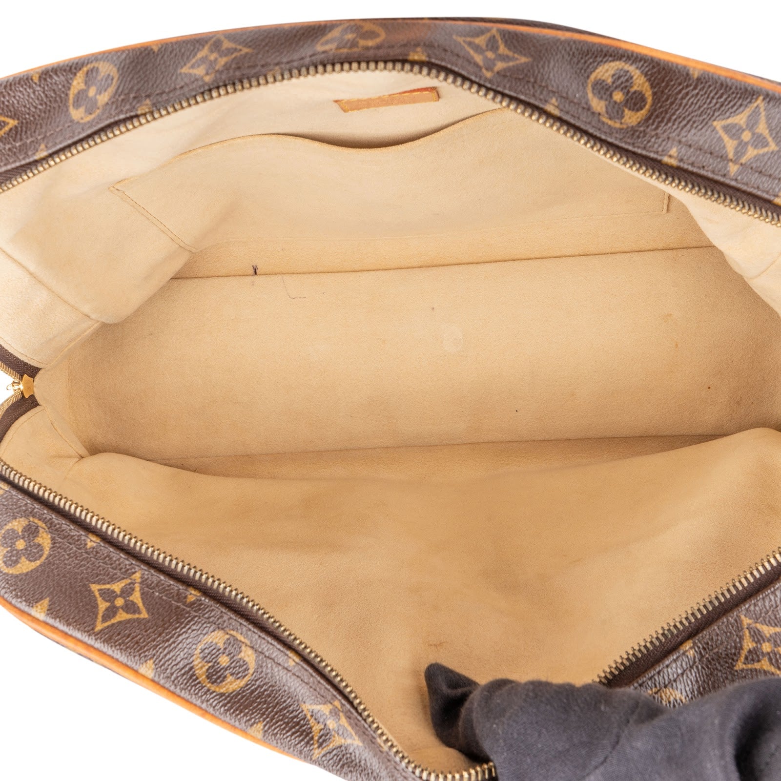 Louis Vuitton Monogram Canvas Manhattan GM Handbag