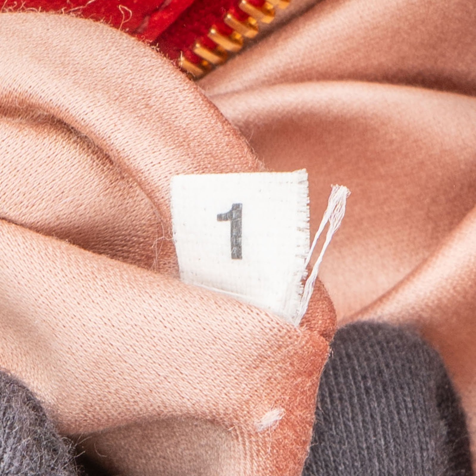 Petit sac à main Miu Miu en cuir nappa matelassé avec poignée sur le dessus