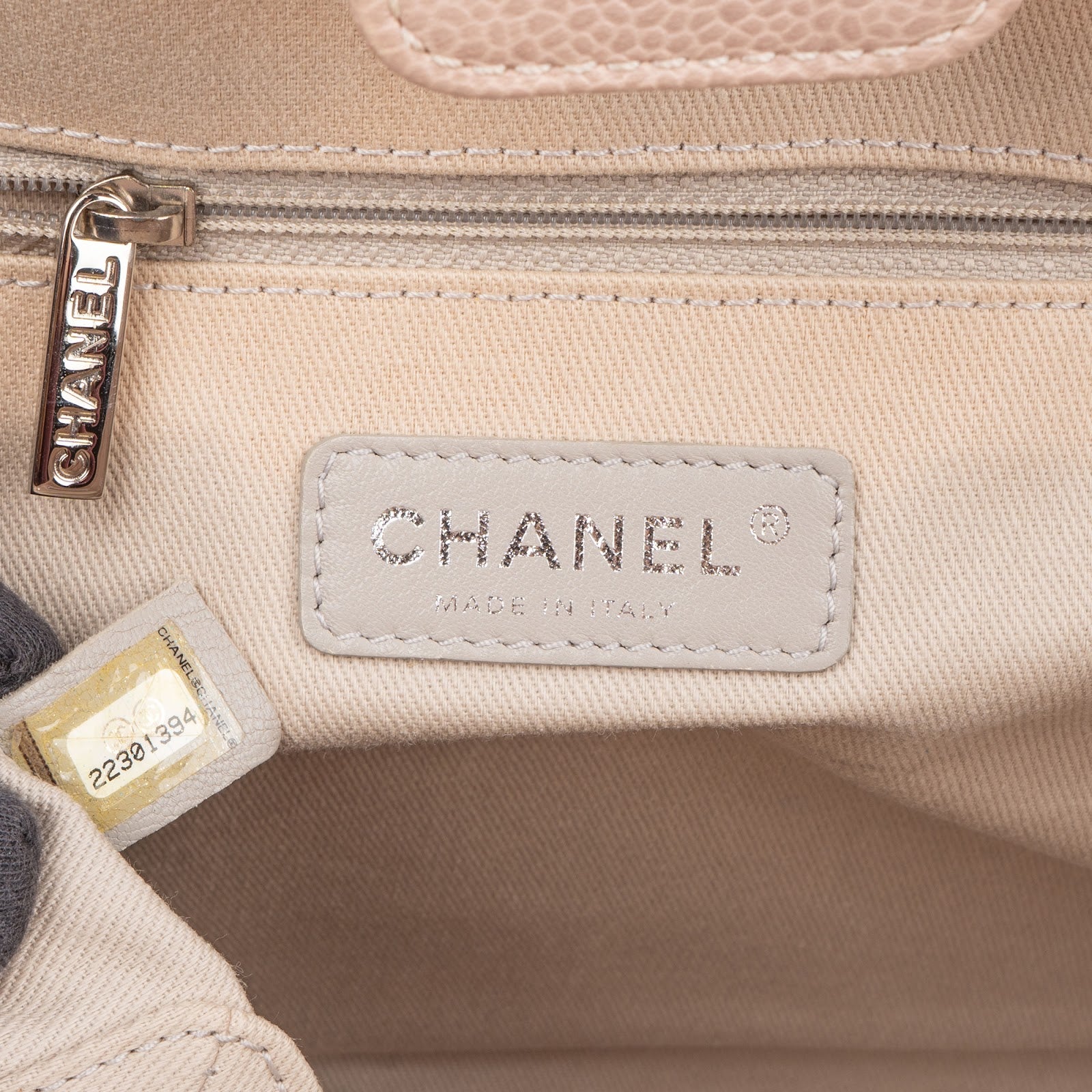 Chanel Rose Leather Shopper Deauville Shoulder Bag