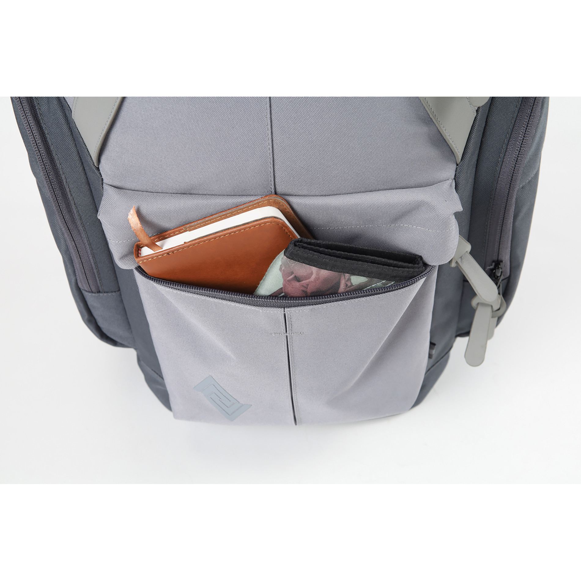 Rucksack DAYPACKER TWO - Graphite