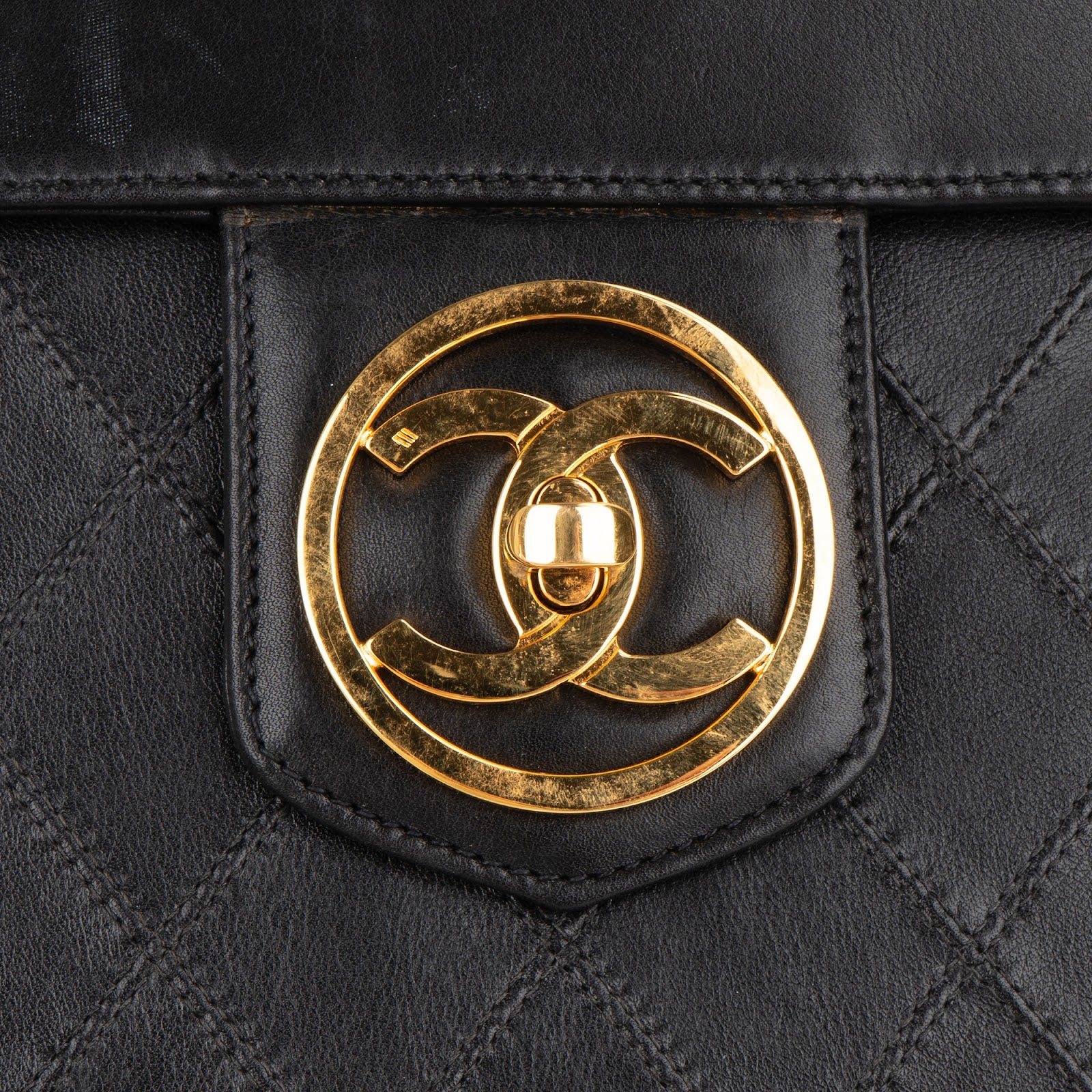 Chanel Jumbo Quilted Lambskin 24K Gold CC Vanity Case Handbag