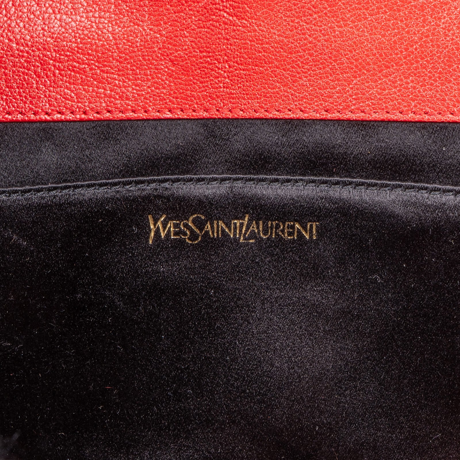 Saint Laurent Grain de Poudre Leather Cassandre Clutch