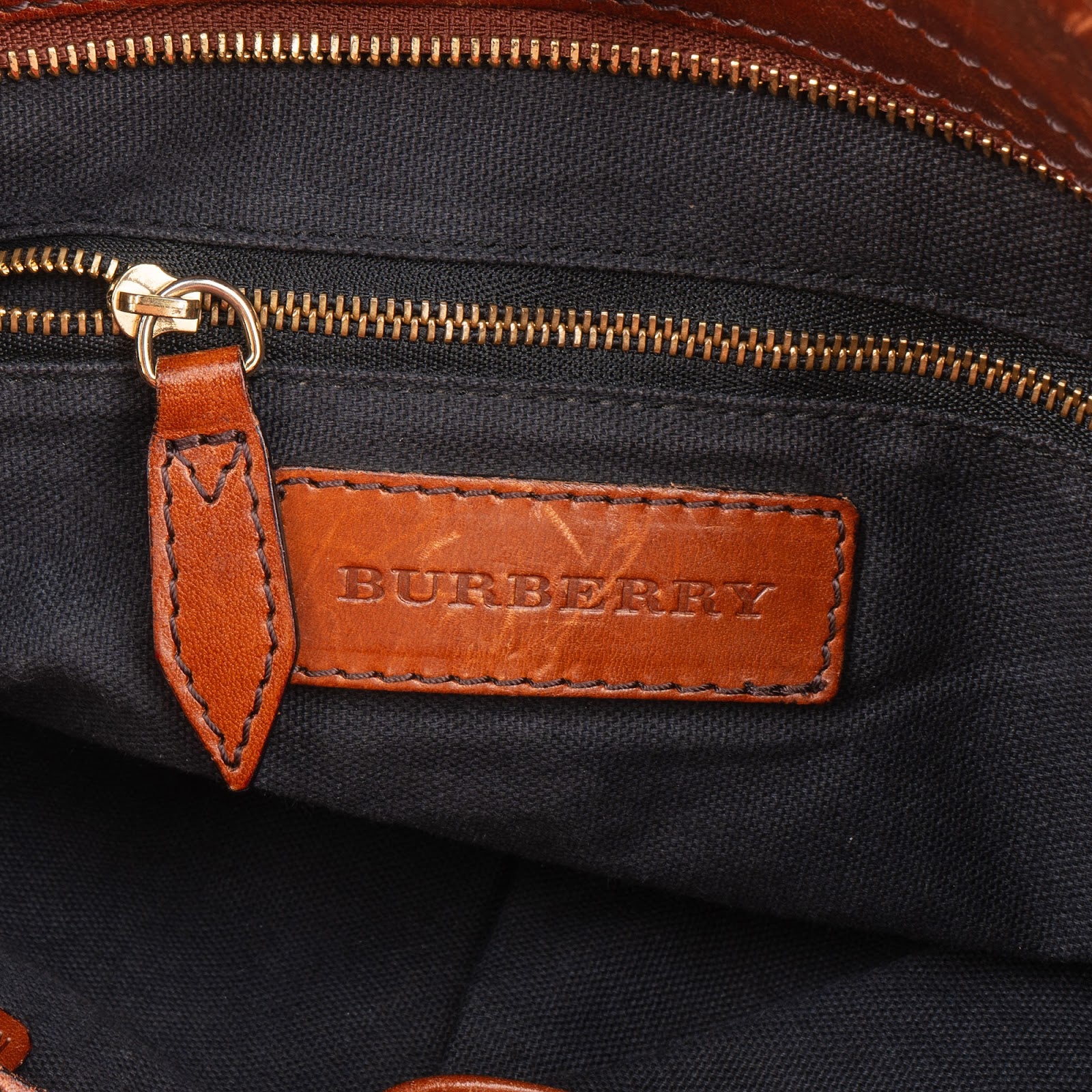 Burberry - Belt Knight Handbag