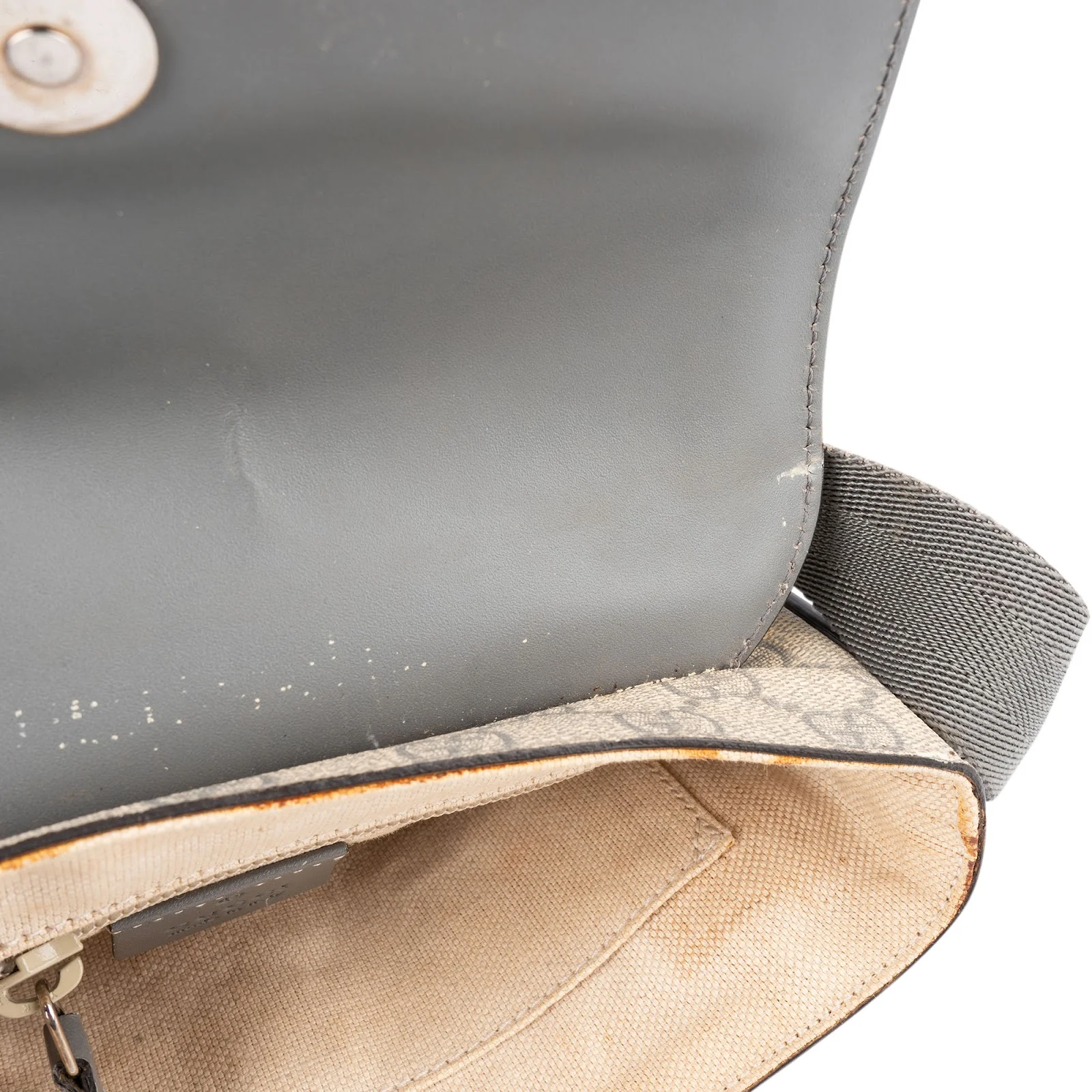 Gucci Monogram GG Supreme Canvas Crossbody Bag