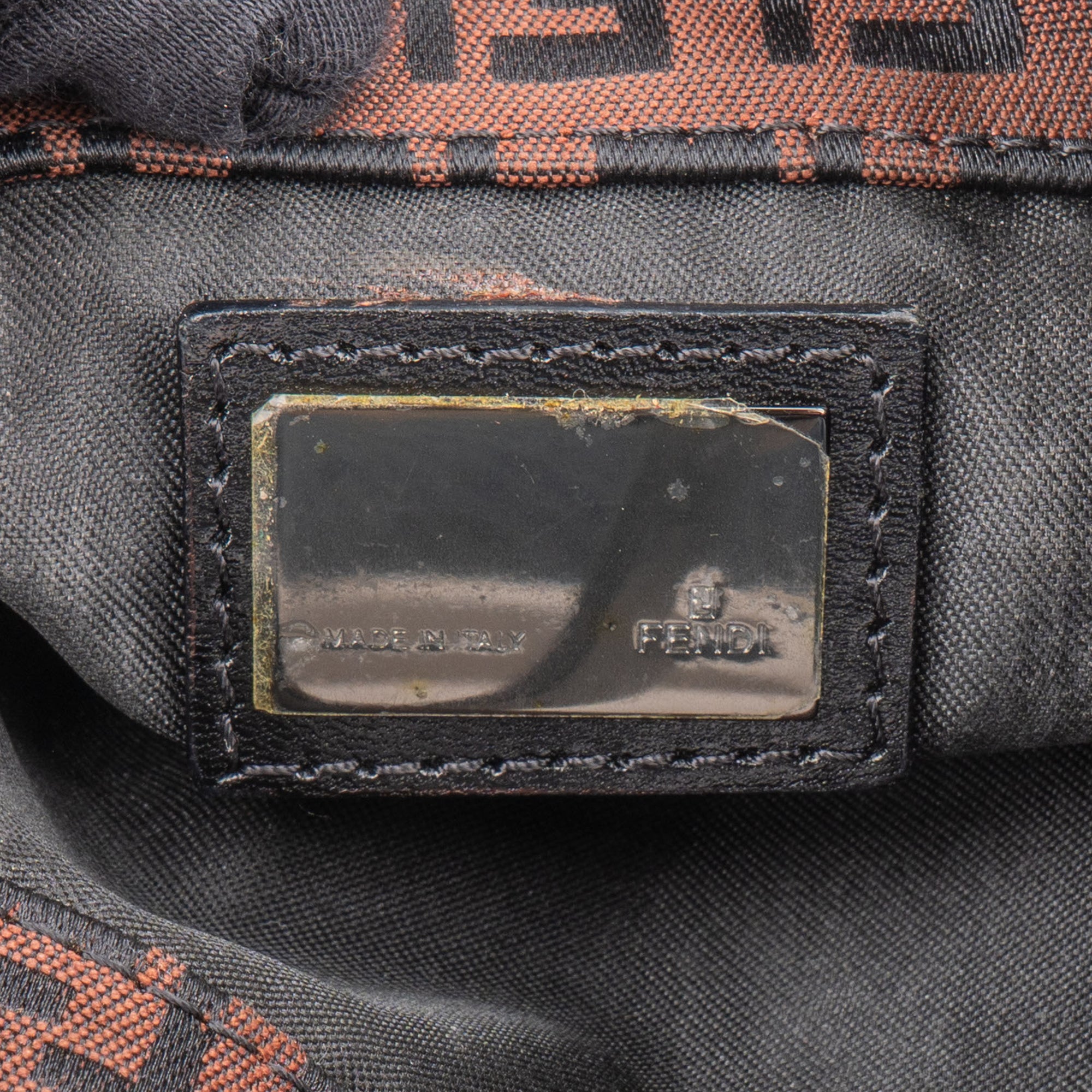 Sac à bandoulière Fendi FF Monogram Baguette à boucle