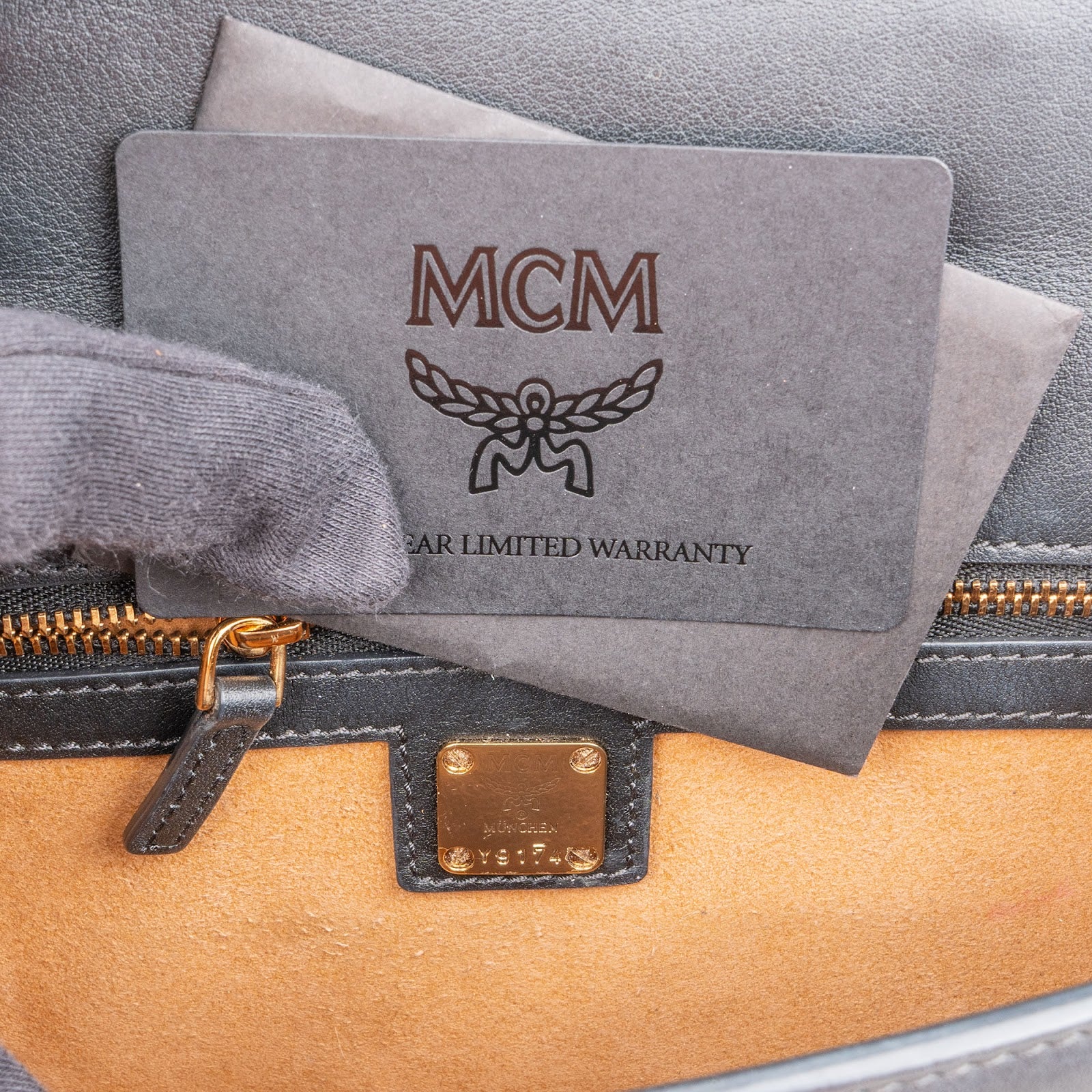 Sac à bandoulière Patricia en cuir bicolore MCM