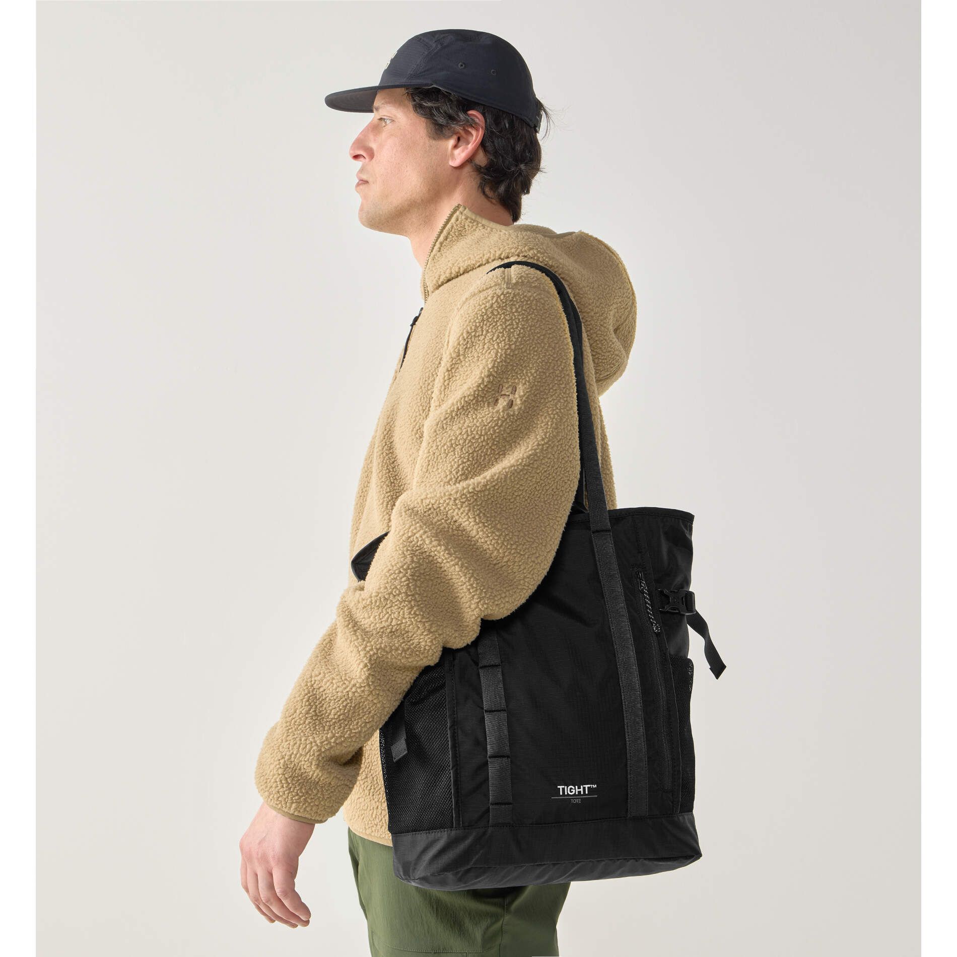 Tight Tote 25 – True Black/Magnetite