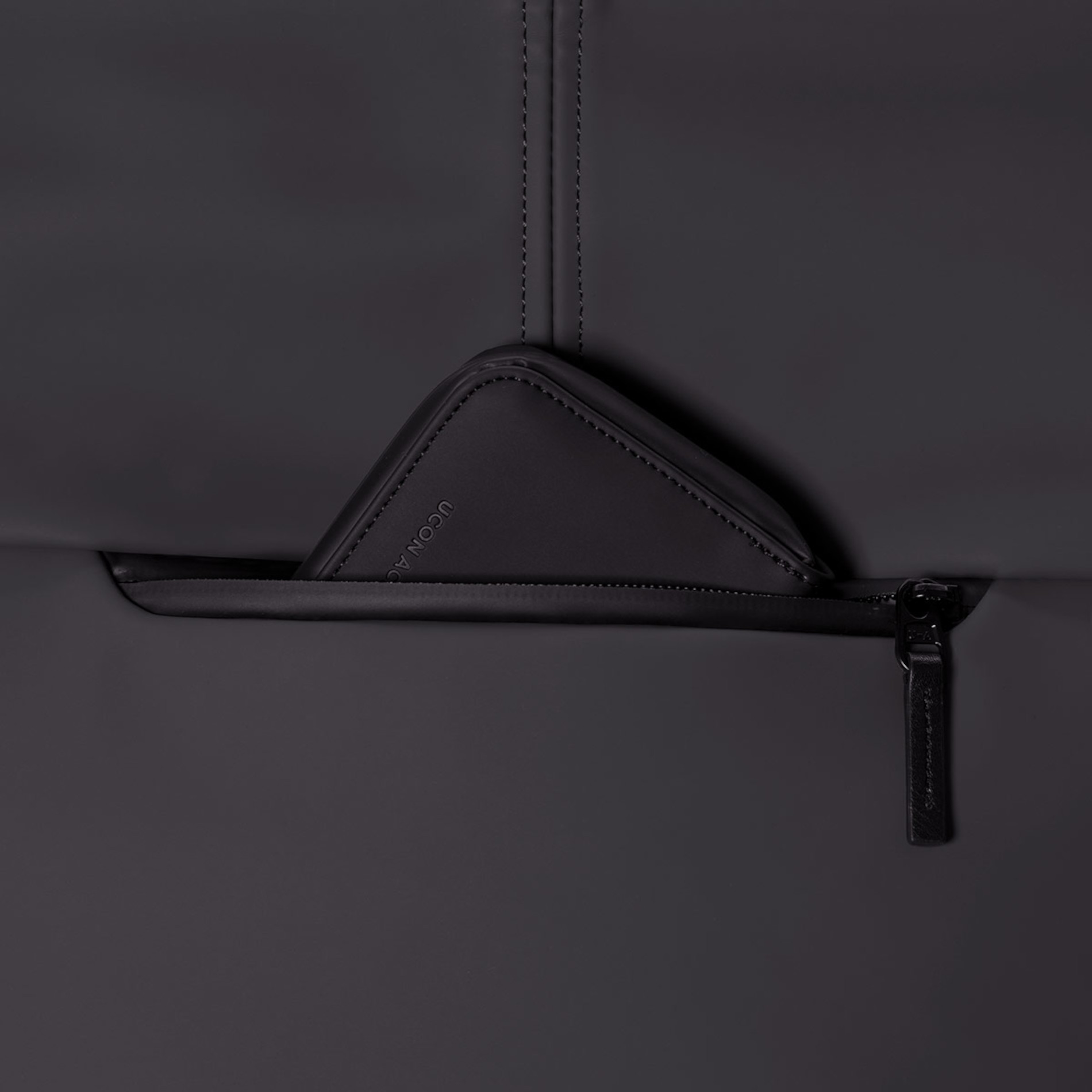 Kito Medium Lotus - Black