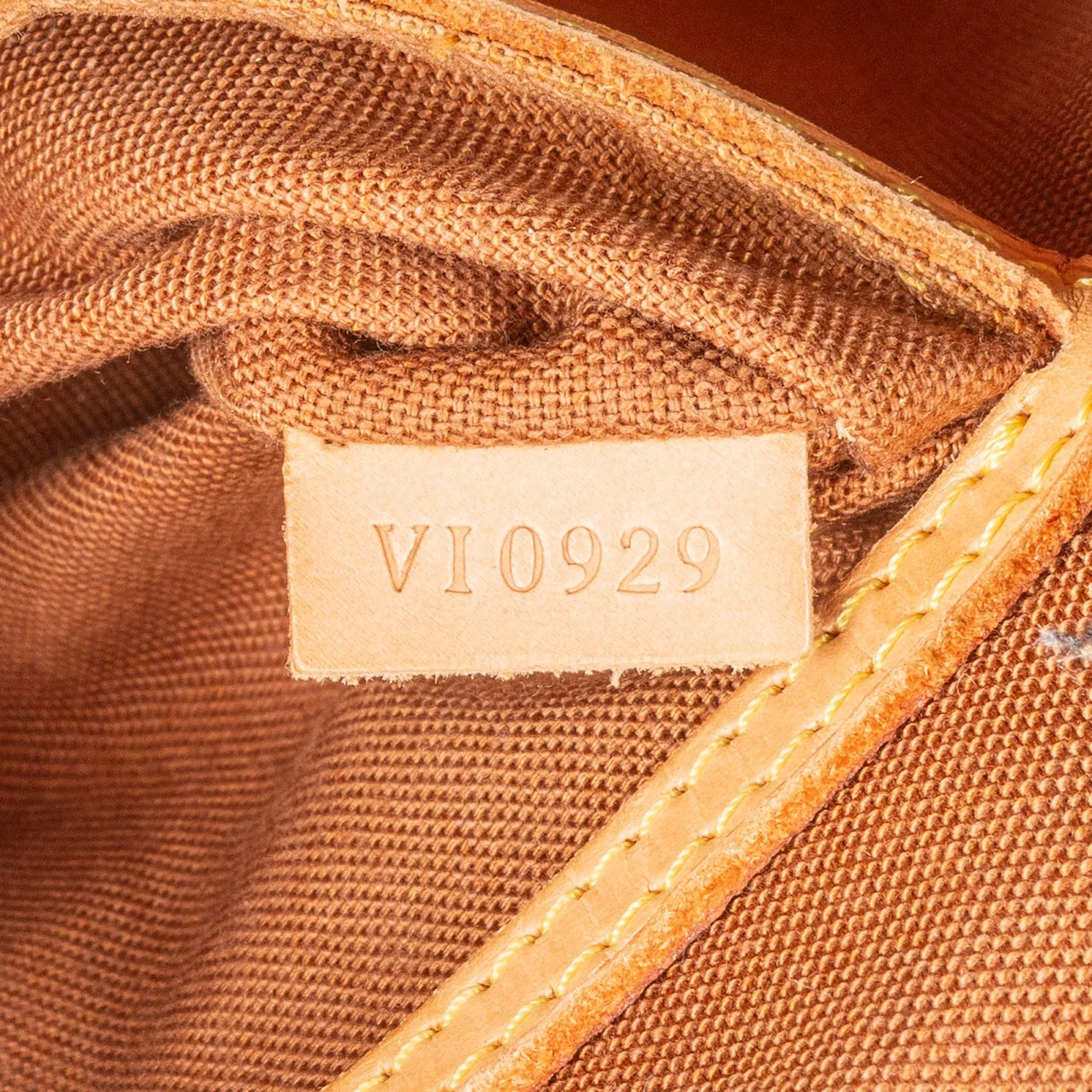 Louis Vuitton Monogram Canvas Alma PM Handbag
