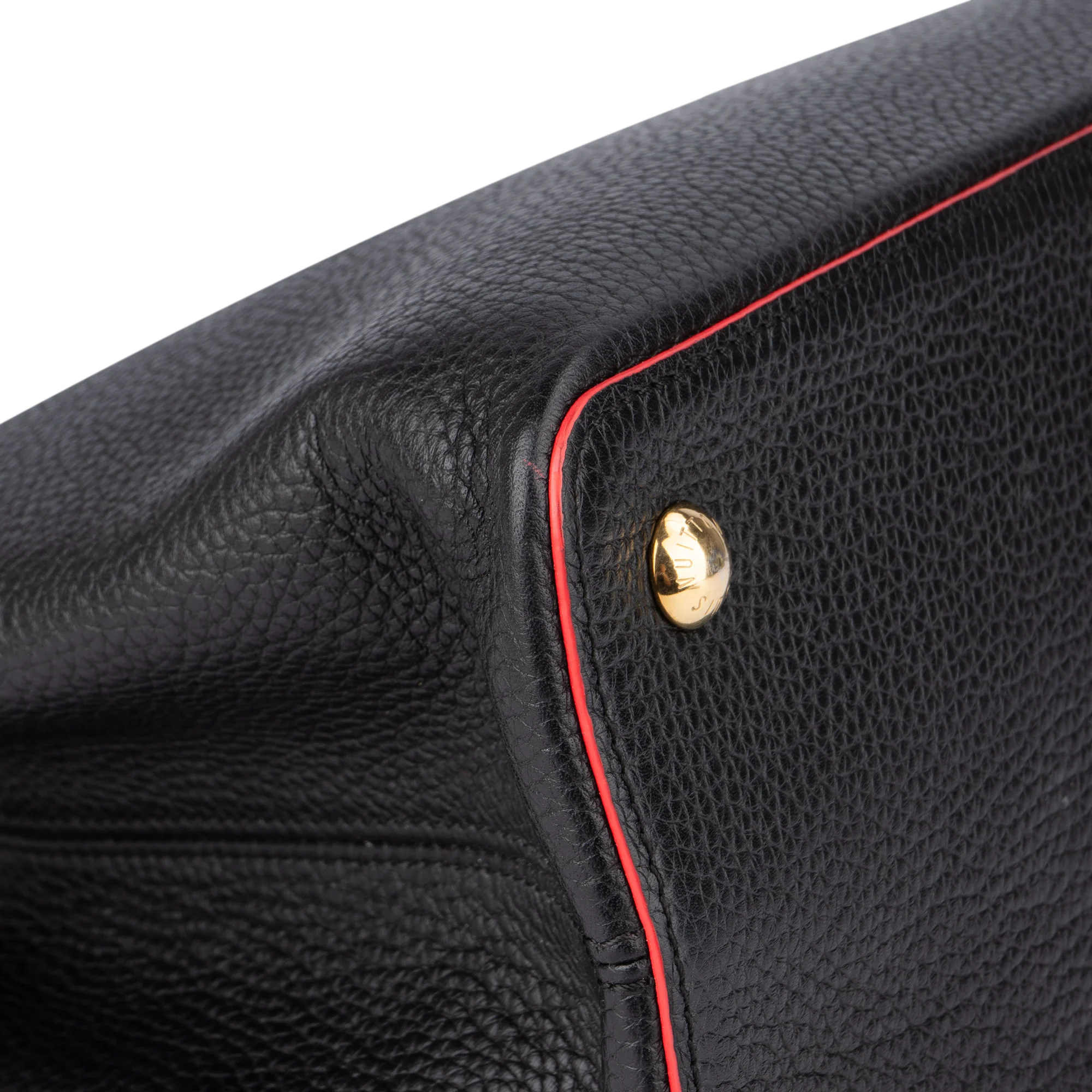 Louis Vuitton Black Leather Lining Capucines MM Handbag