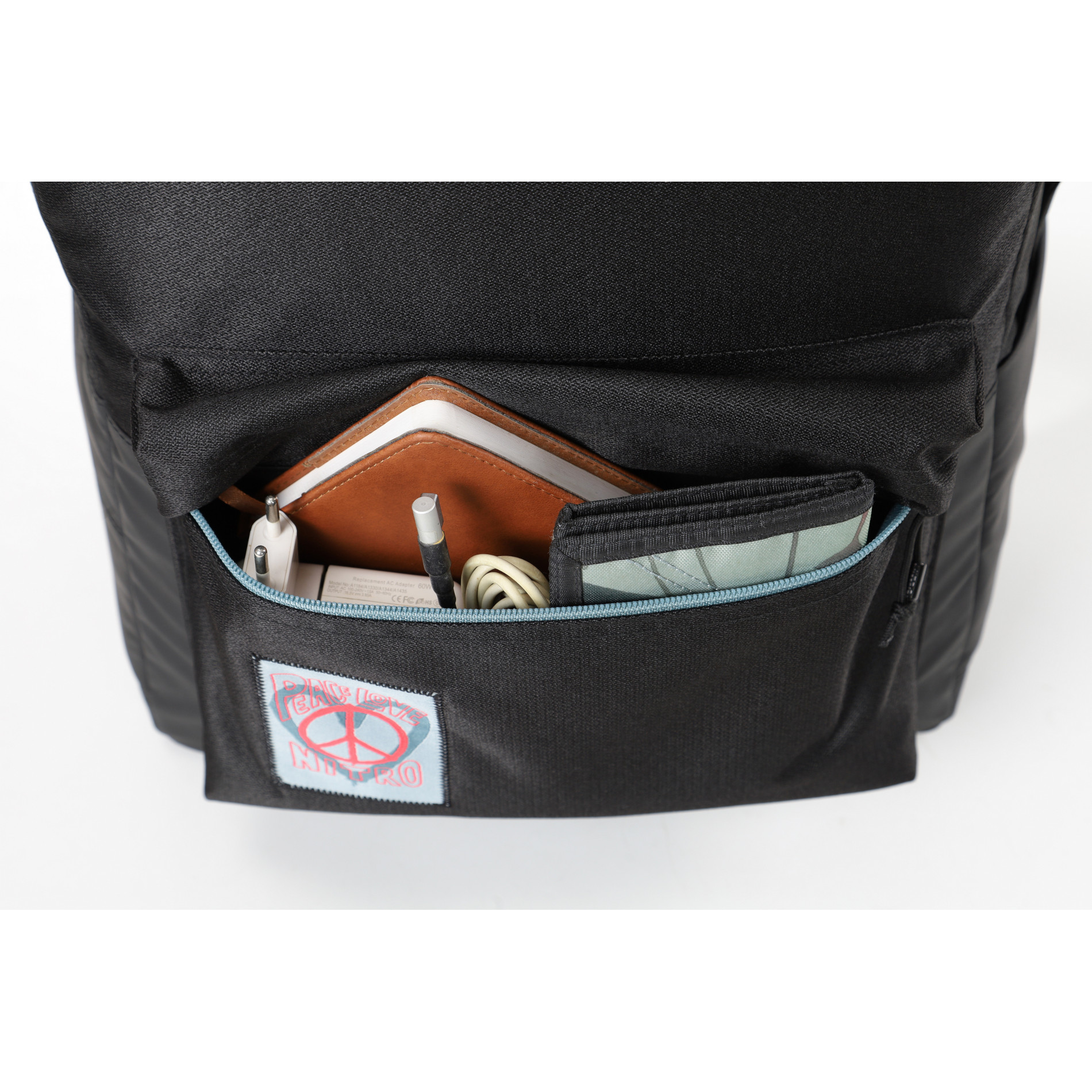 Rucksack URBAN PLUS - Peace Love Nitro