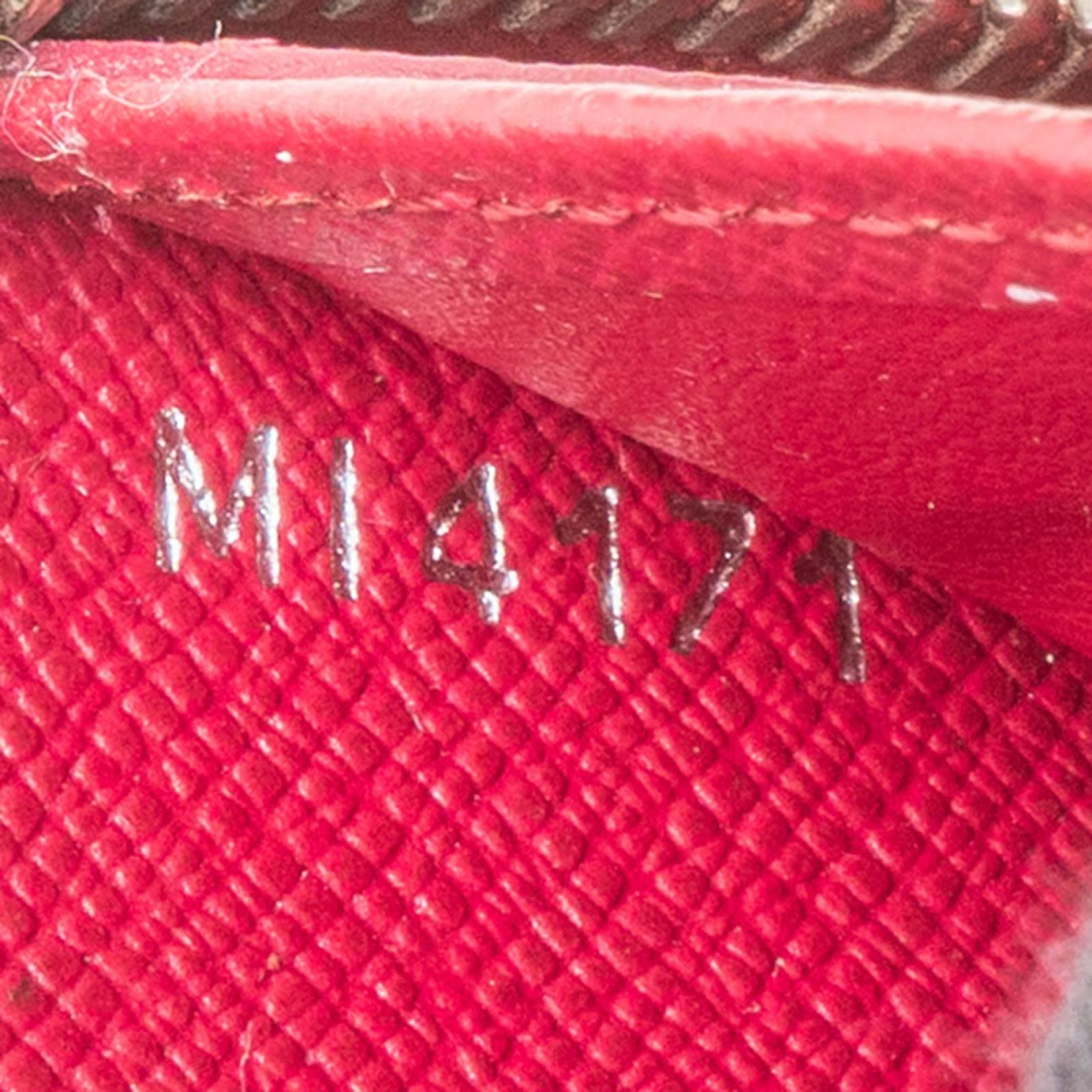 Louis Vuitton Fuchsia Epi Leather Zippy Wallet