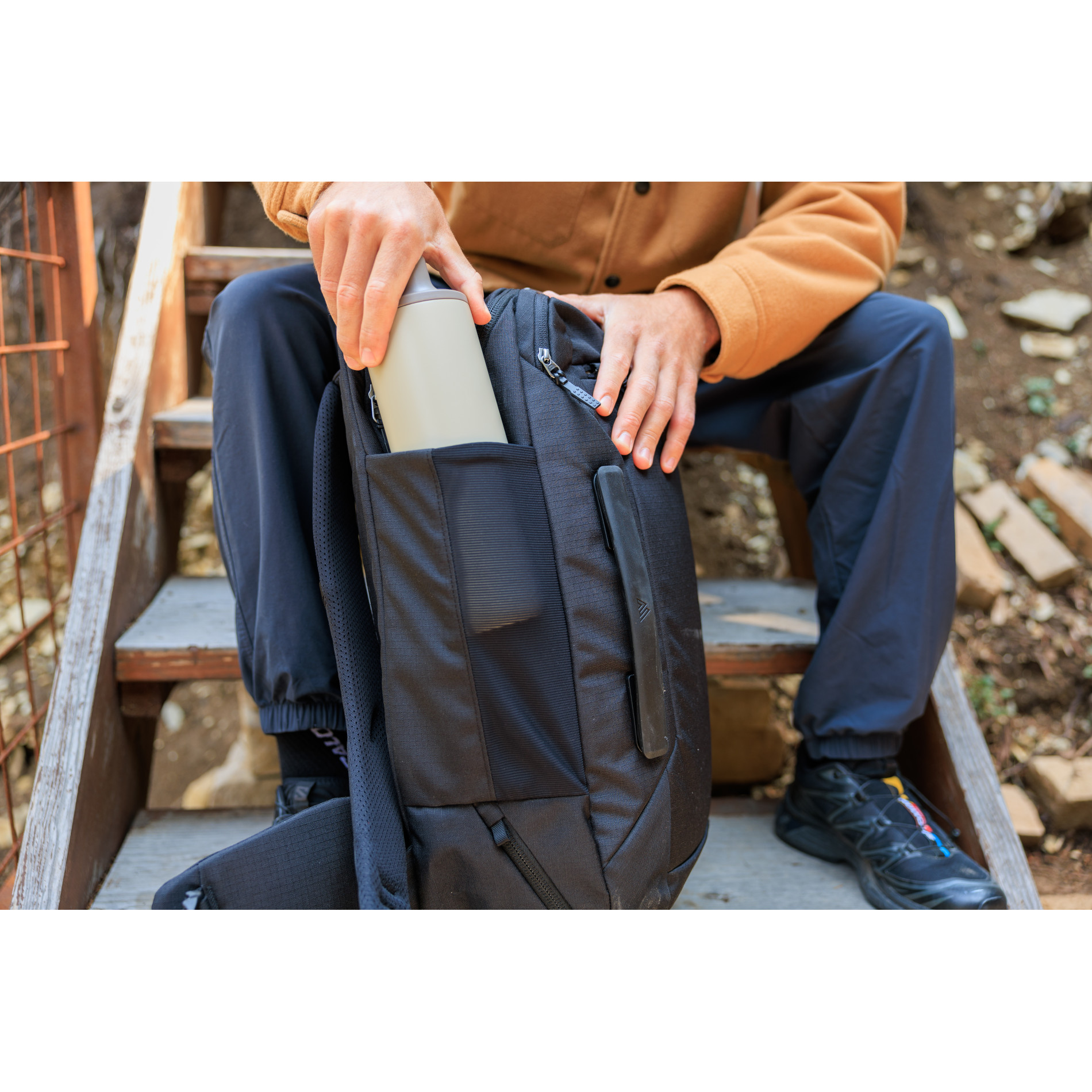 BORDER 30 - POOL PARTY