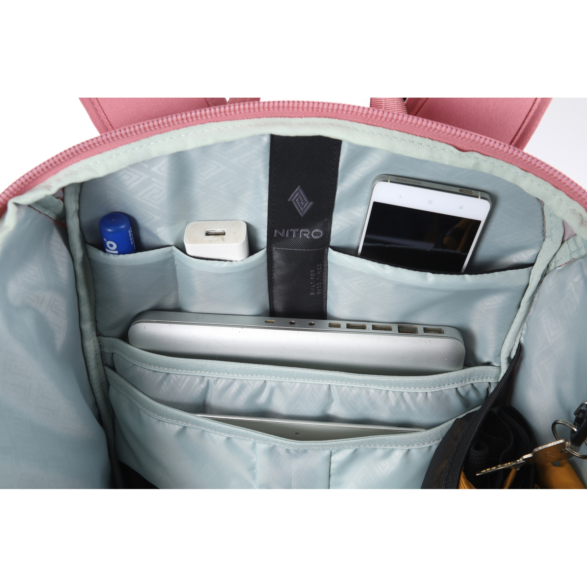 Rucksack NIKURO TRAVELER - Woodrose