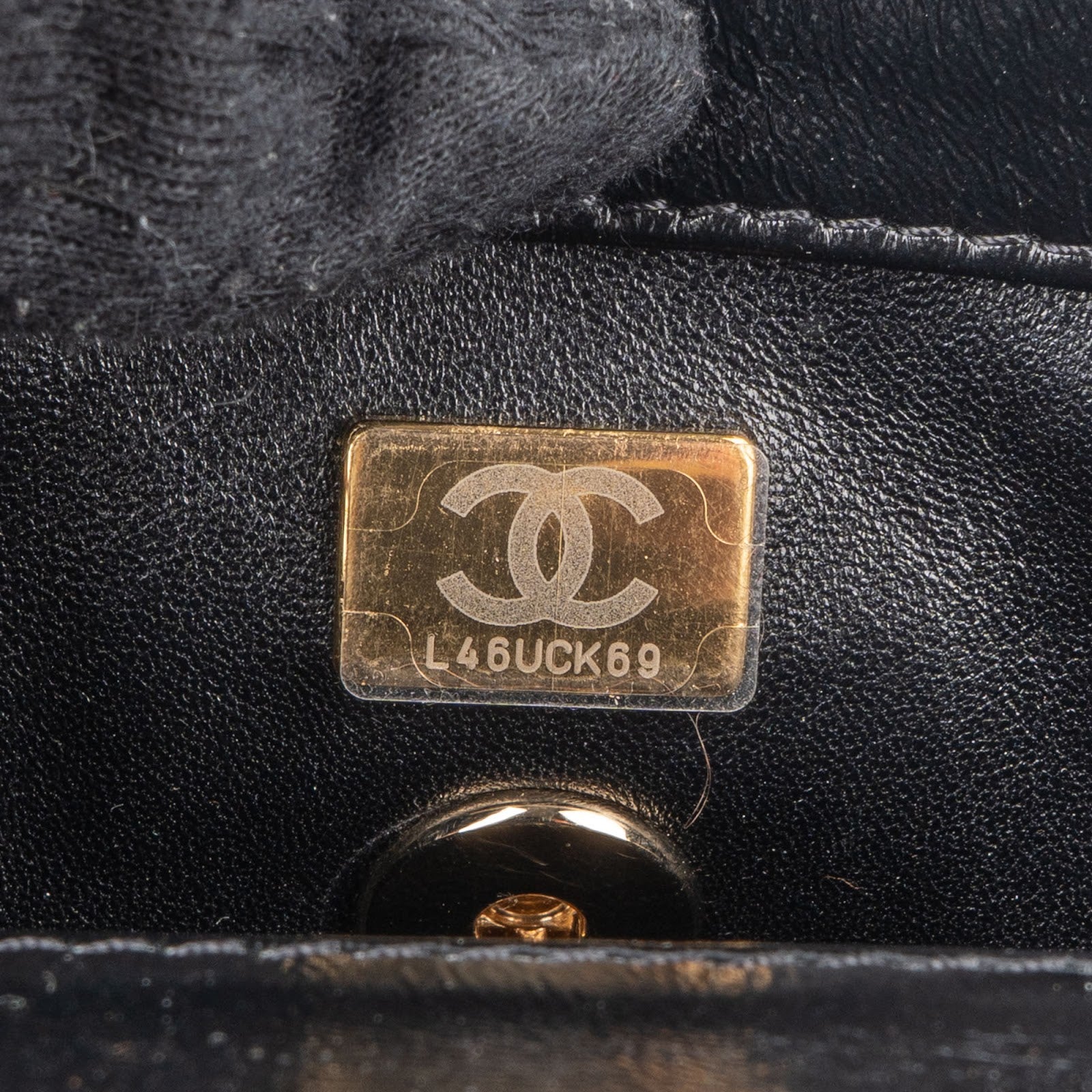Chanel Quilted Patent Calfskin Coco Handle Single Flap Crossbody Bag