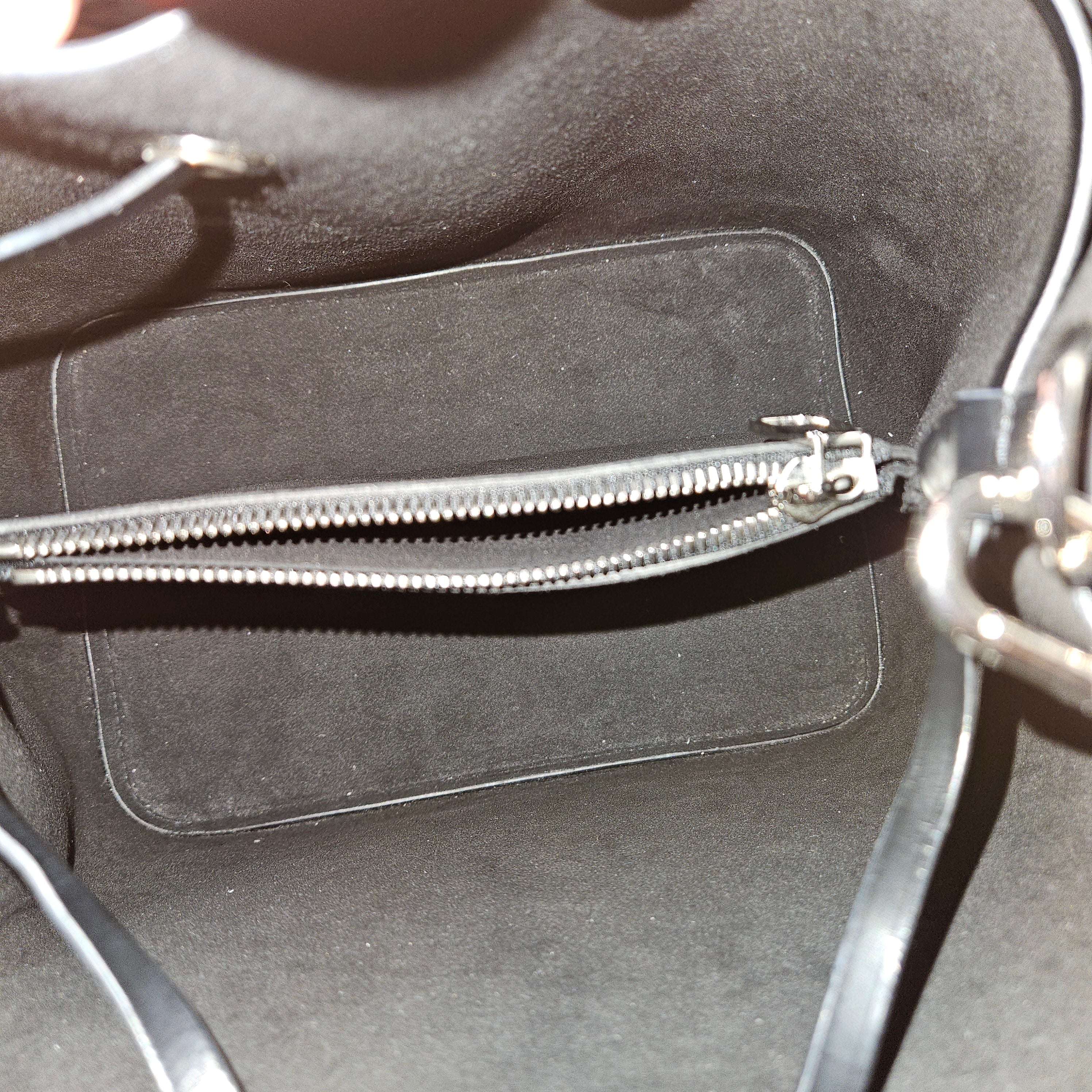 Louis Vuitton Noir Epi Leather NéoNoé Crossbody Bag