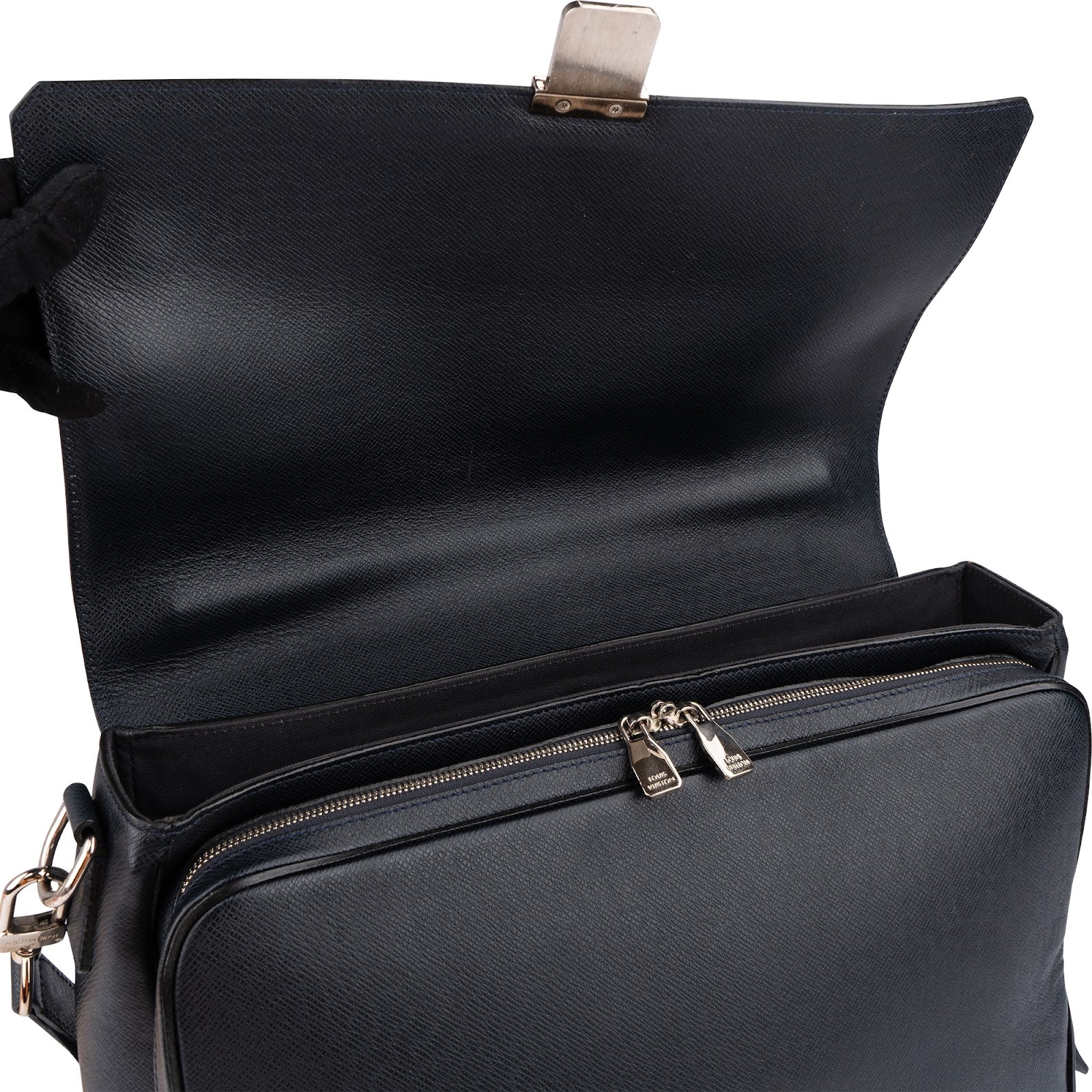 Louis Vuitton Taiga Leather Anton Business Bag
