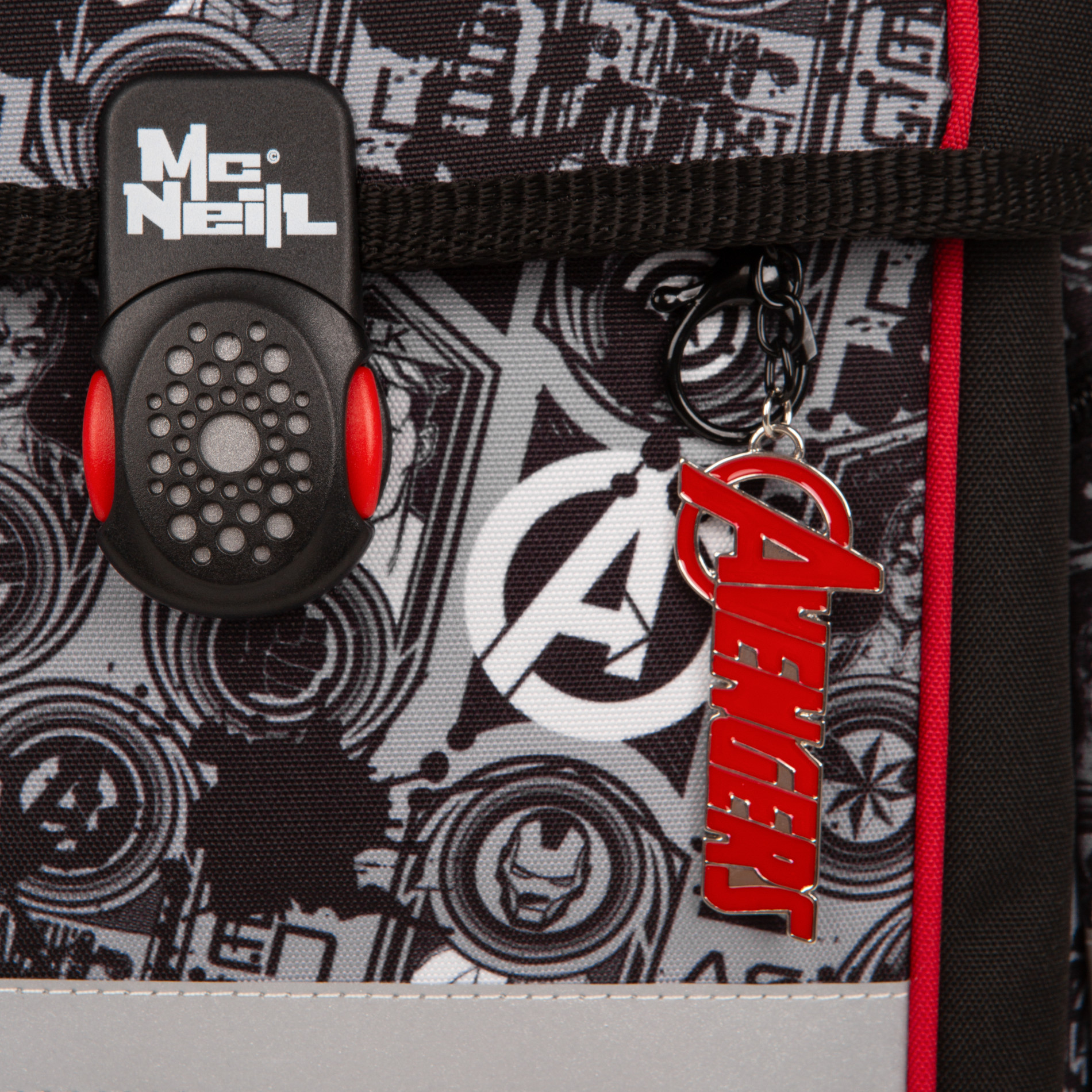 McNeill Disney Schulranzen-Set PERFECTO 5tlg. - MARVEL-AVENGERS