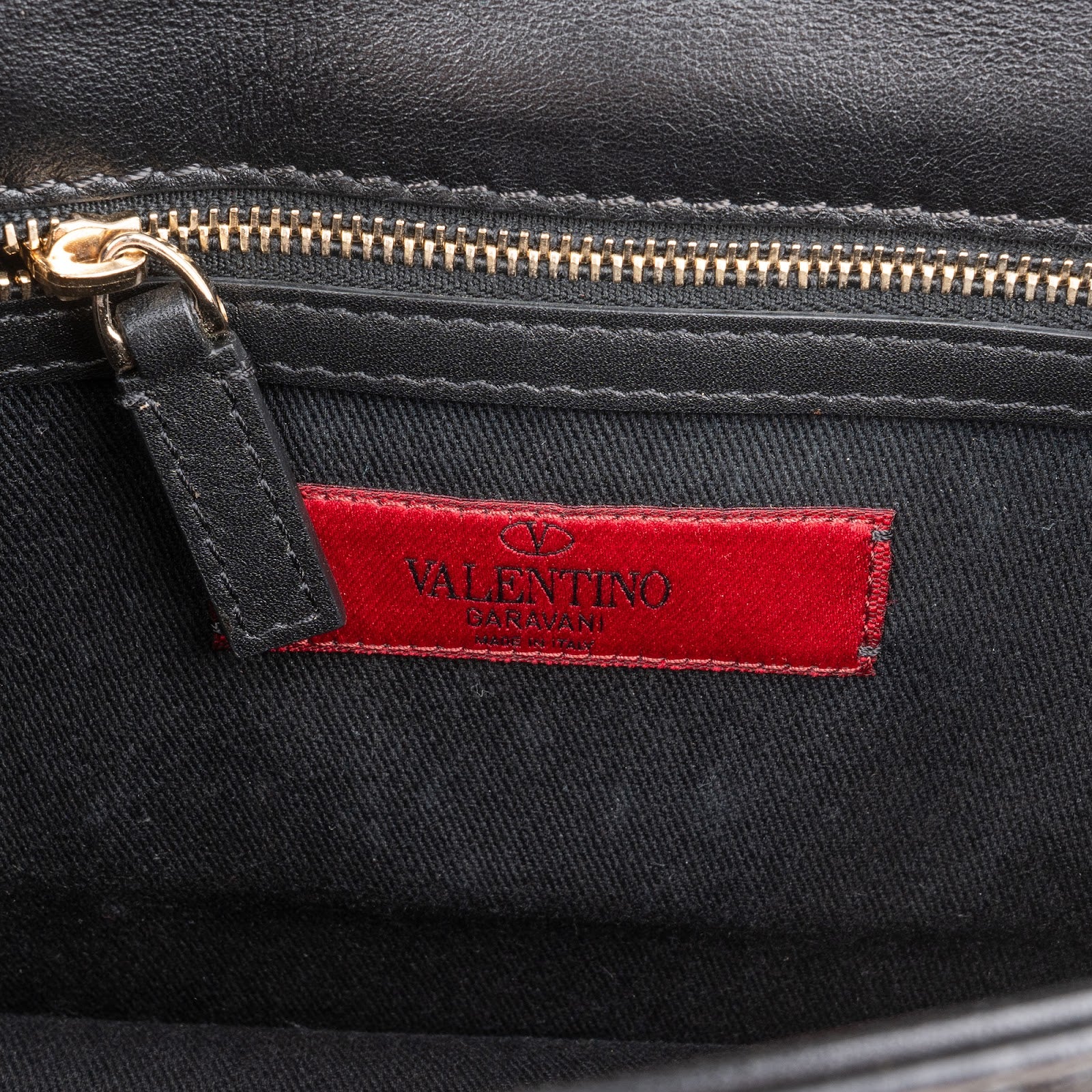 Valentino Garavani  Glam Lock Flap Crossbody Bag