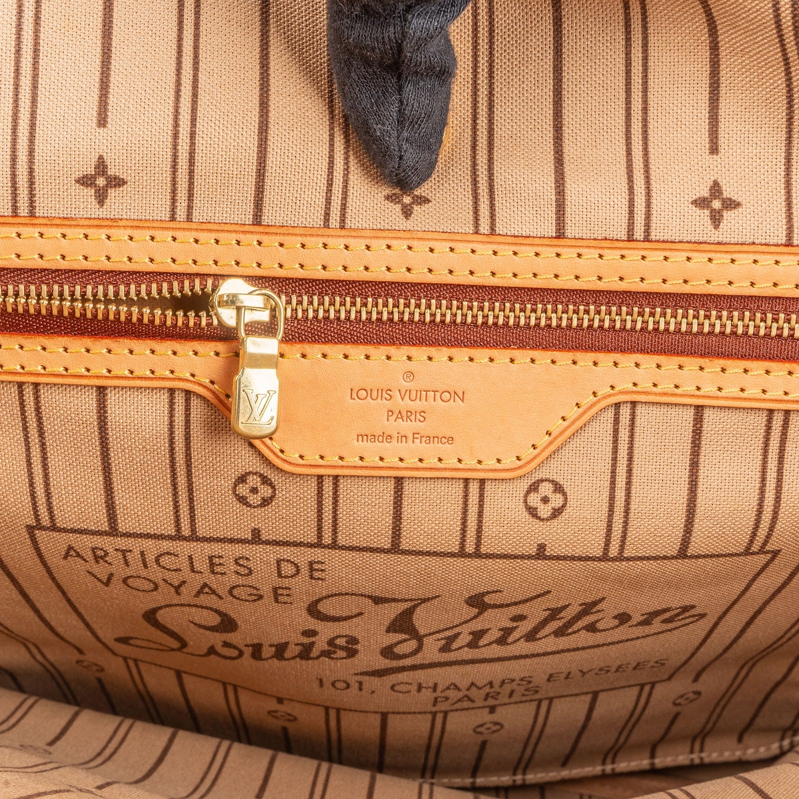 Louis Vuitton Monogram Canvas Neverfull MM Shoulder Bag