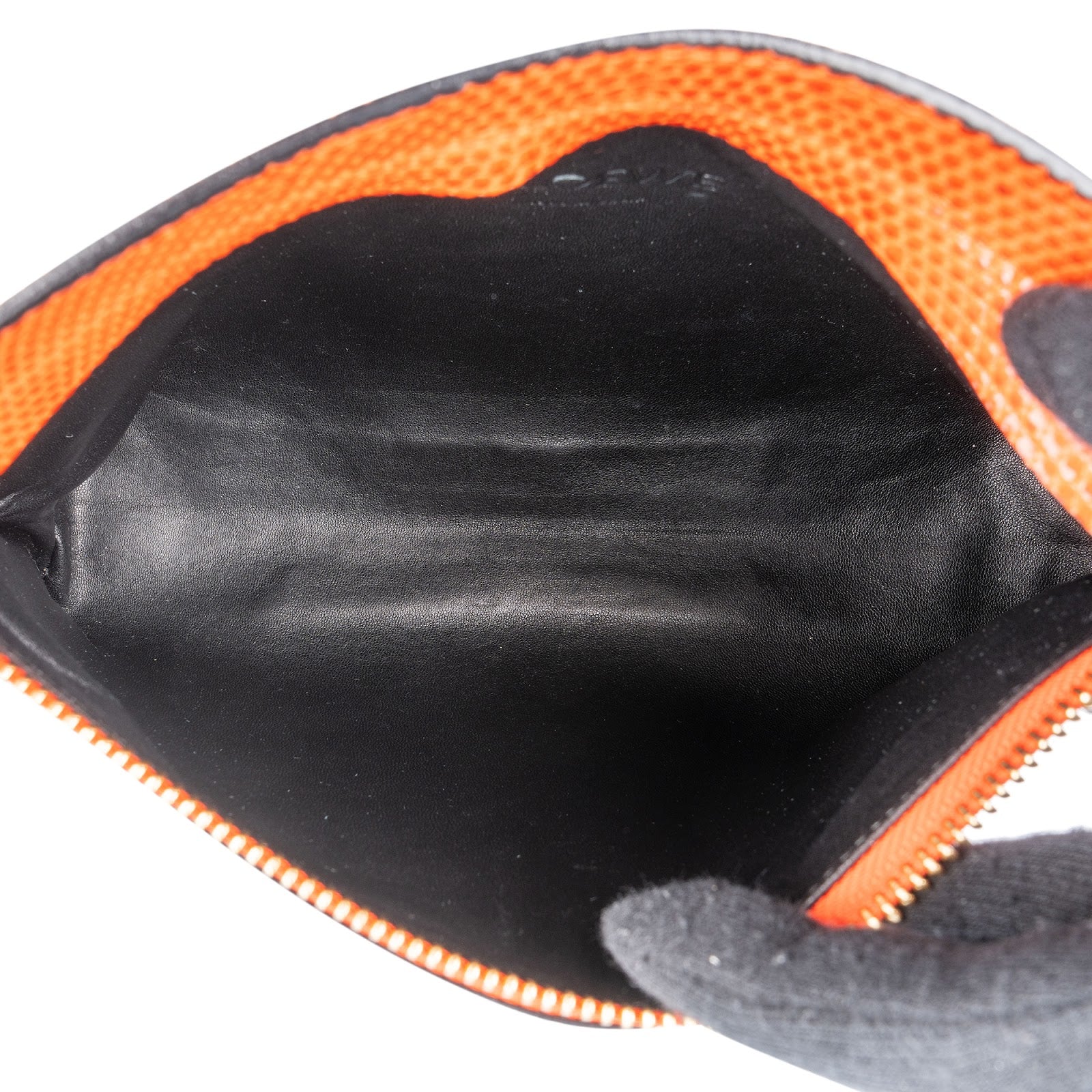 Loewe – T Pouch Clutch