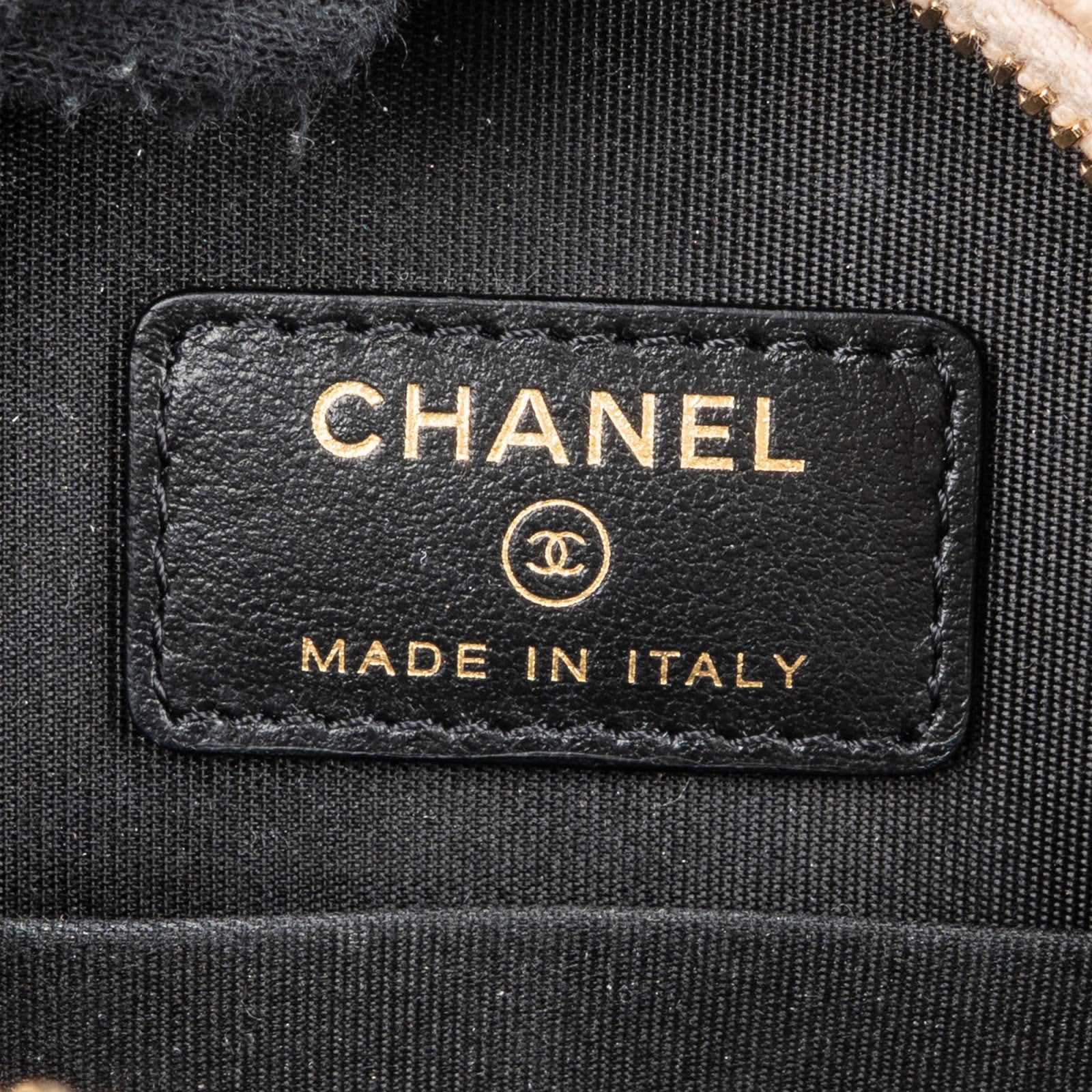 Chanel - CC Filigree Round Crossbody Bag