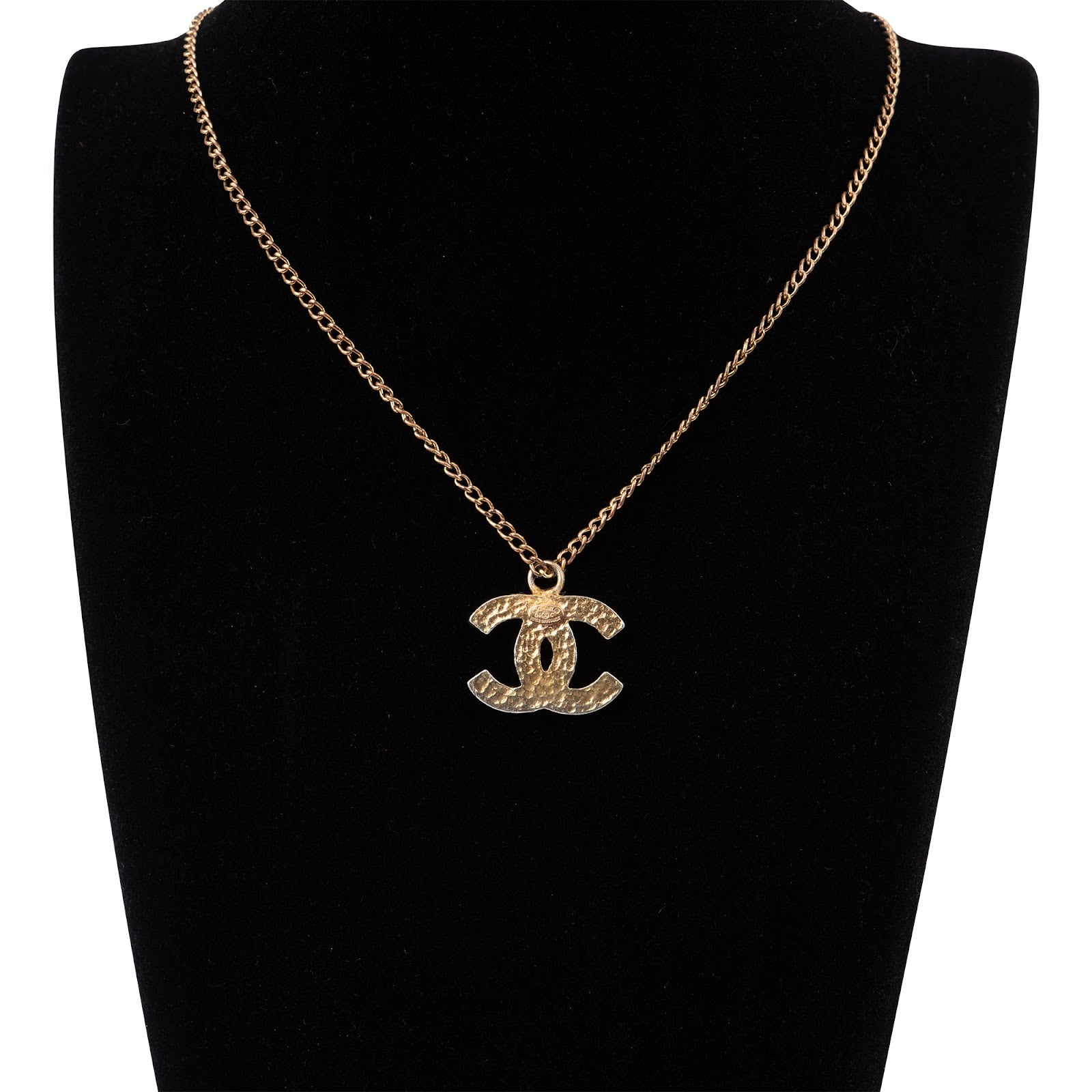 Chanel - Textured CC Emblem Pendant Necklace 04C