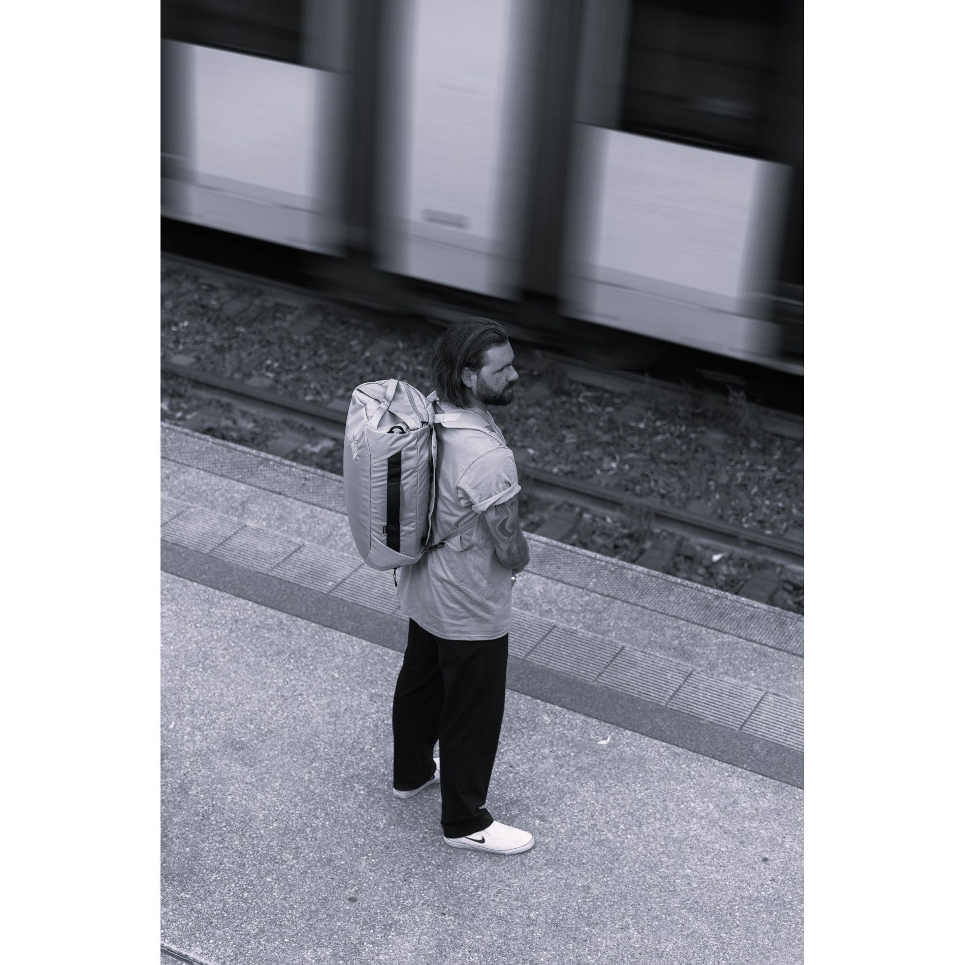 Rucksack Shuffle - GRAPHITE