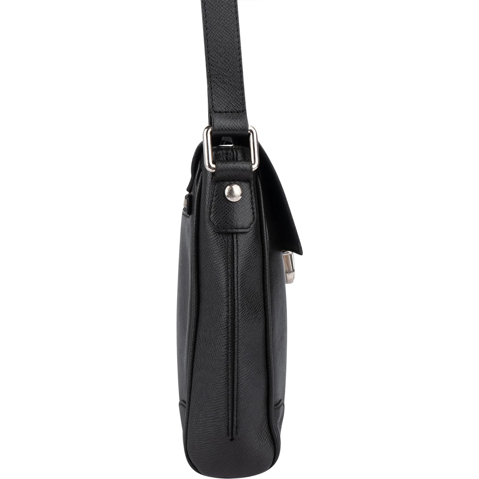 Louis Vuitton Noir Taiga Leather Luka Crossbody Bag