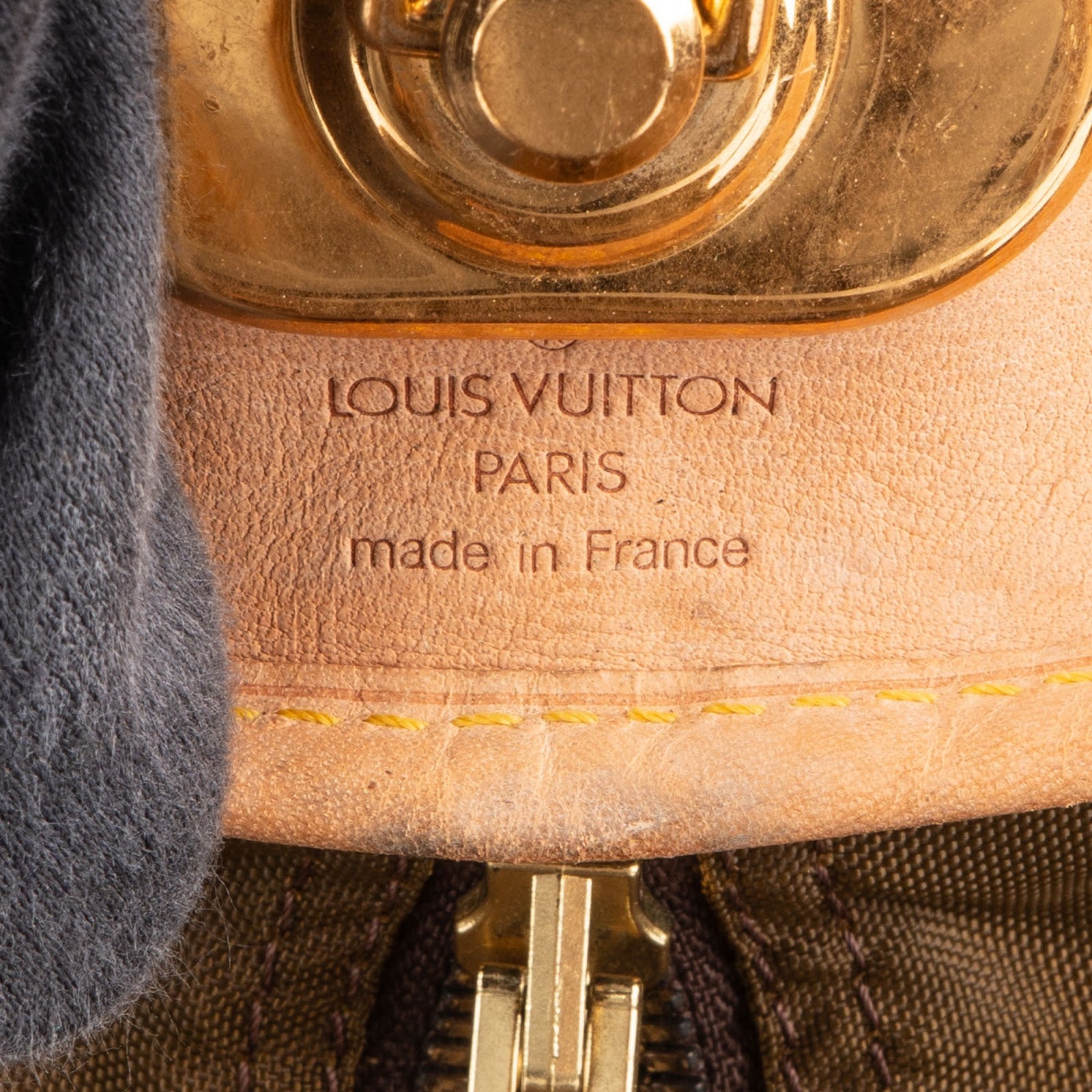 Louis Vuitton - Housse Porte Habits Kleidersack