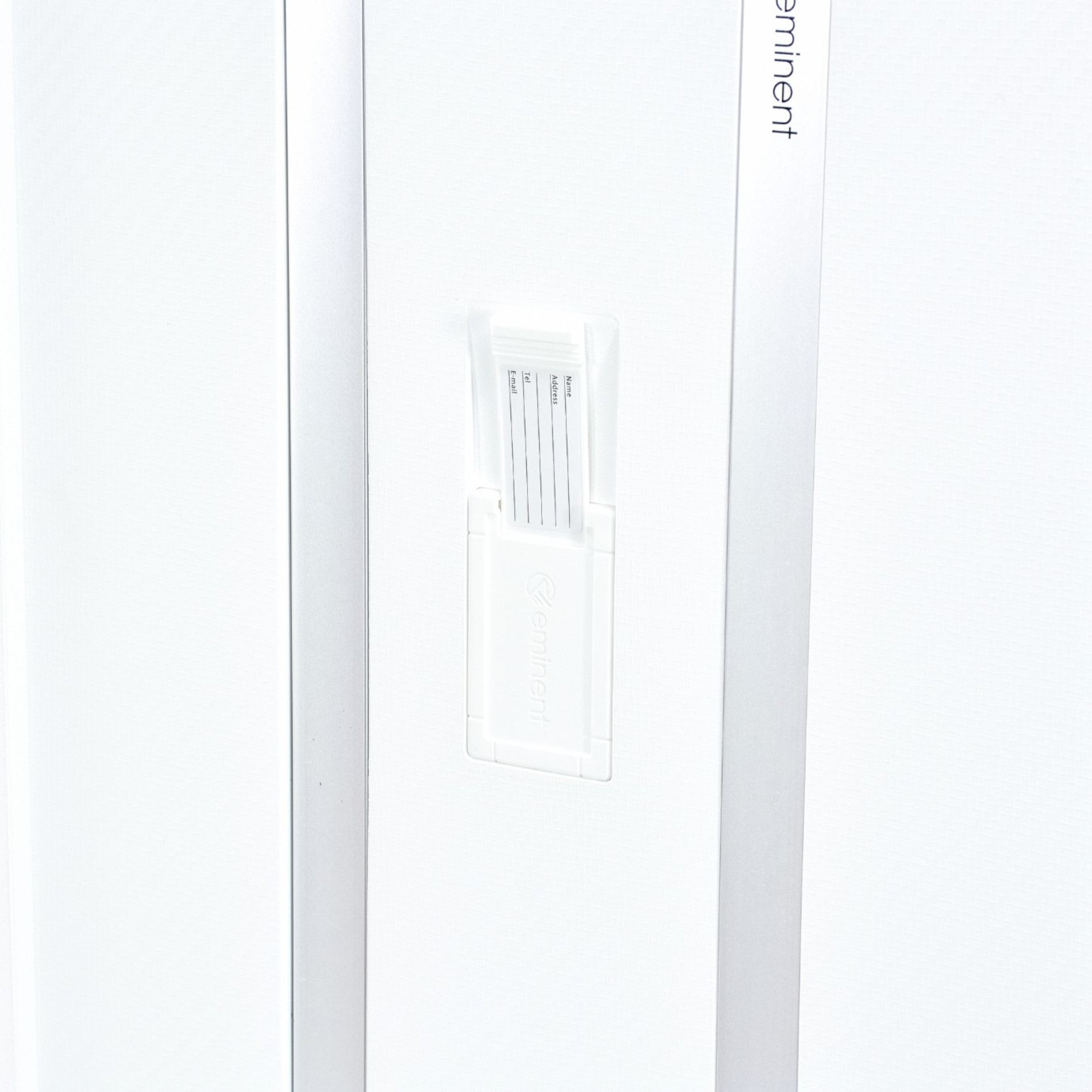 AEGIS Trolley M (67 cm) erweiterbar - weiß