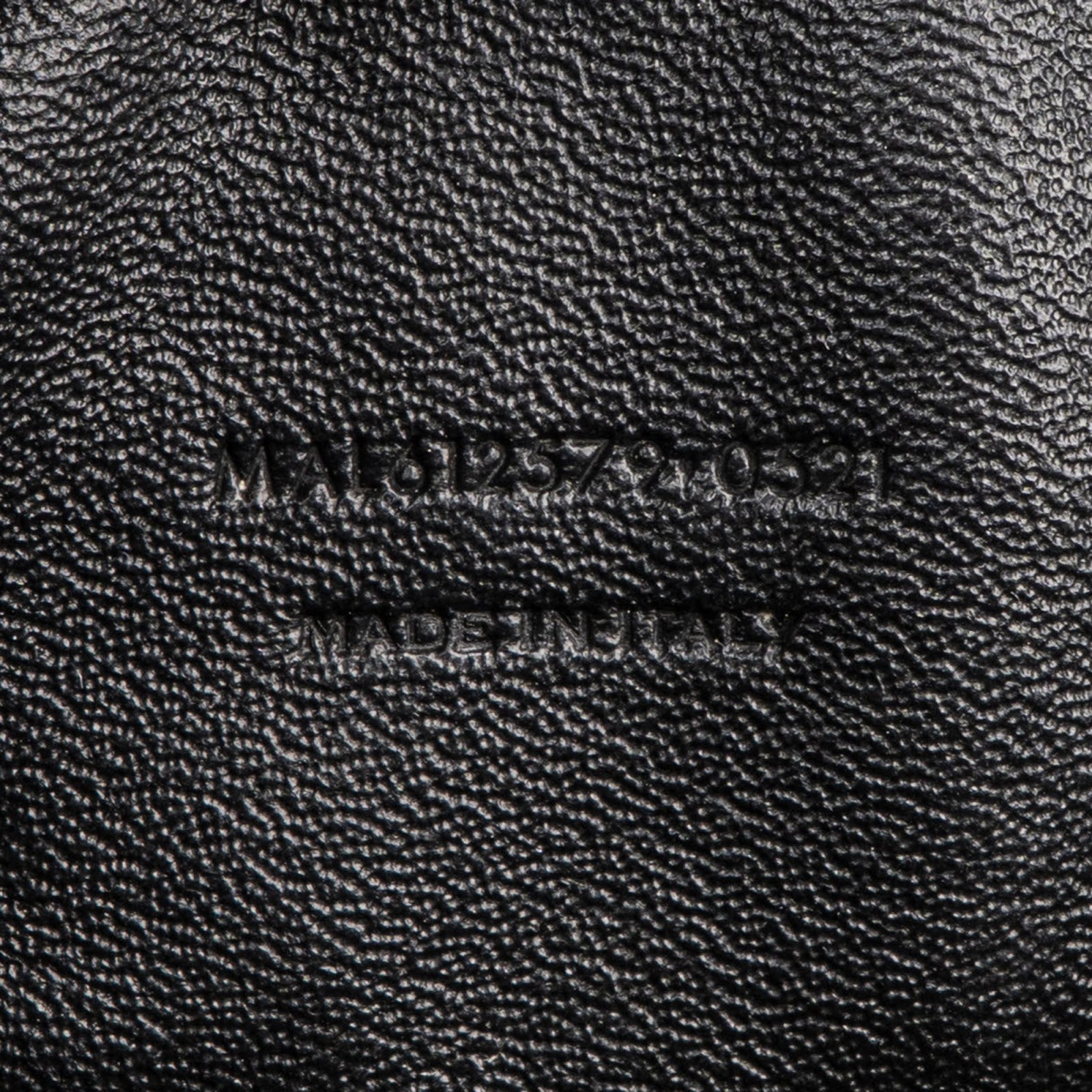Yves Saint Laurent - Lou Camera Crossbody Bag