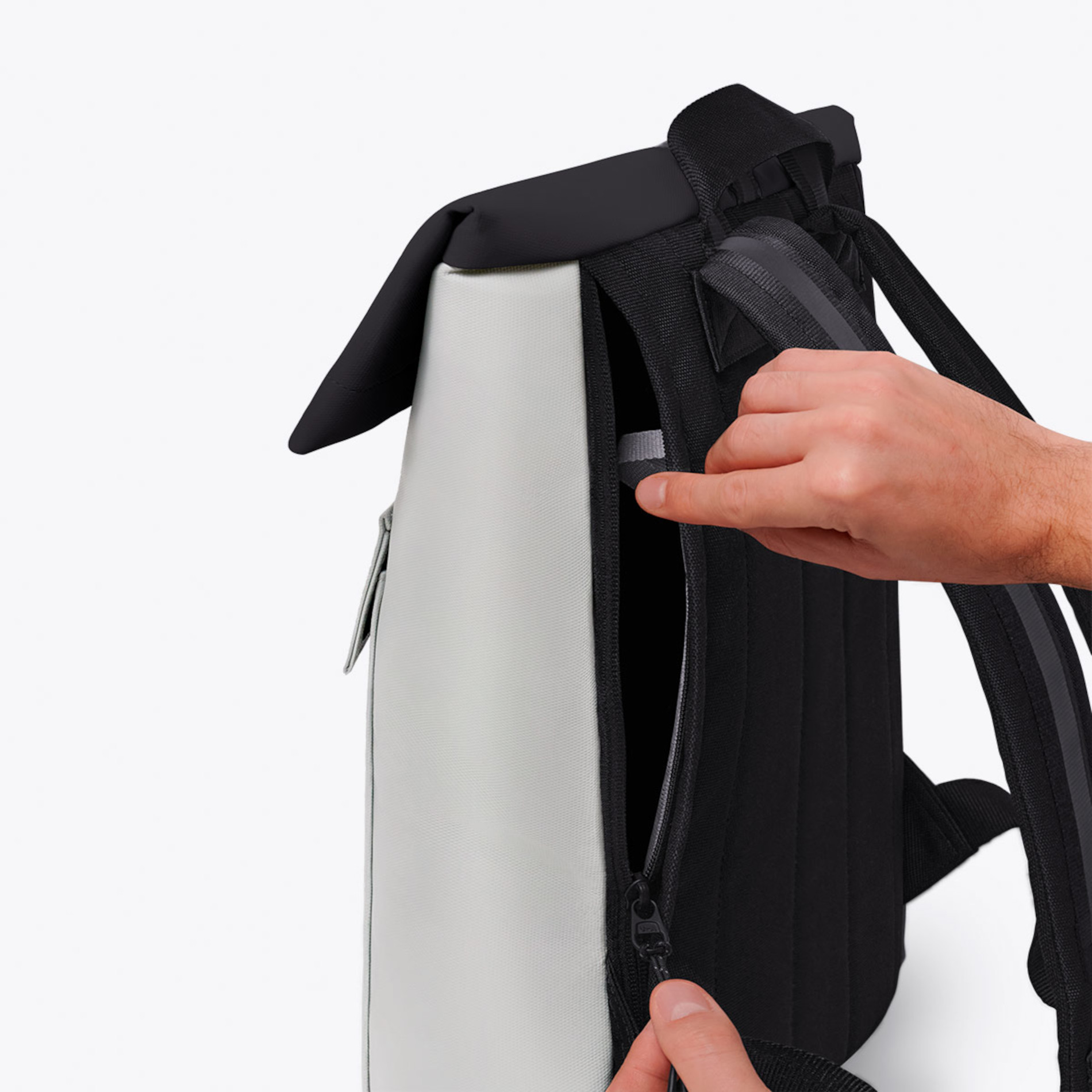 Jasper Medium Aloe - Light Grey