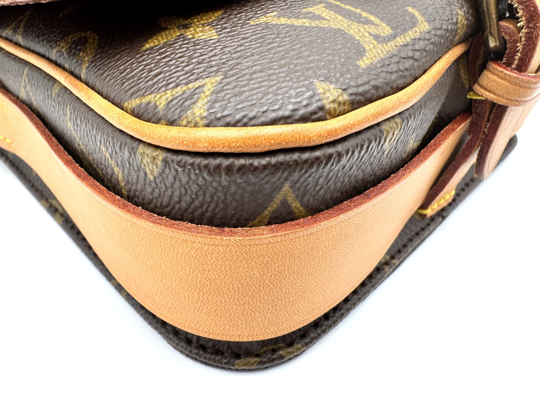 Louis Vuitton - Cartouchiére - Schultertasche