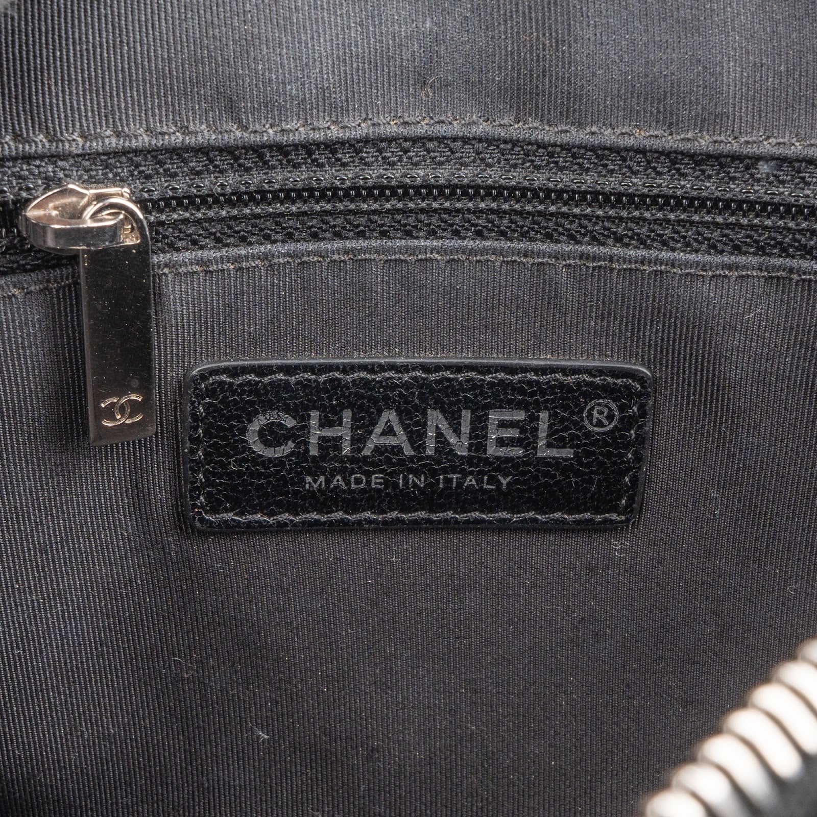 Chanel - CC Business Affinity Small Single Flap Handtasche