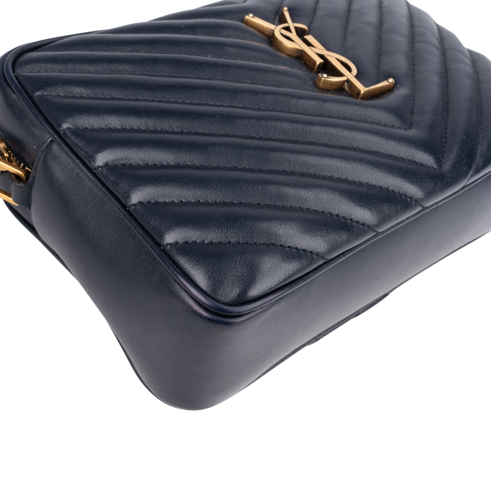 Yves Saint Laurent - Lou Camera Crossbody Bag